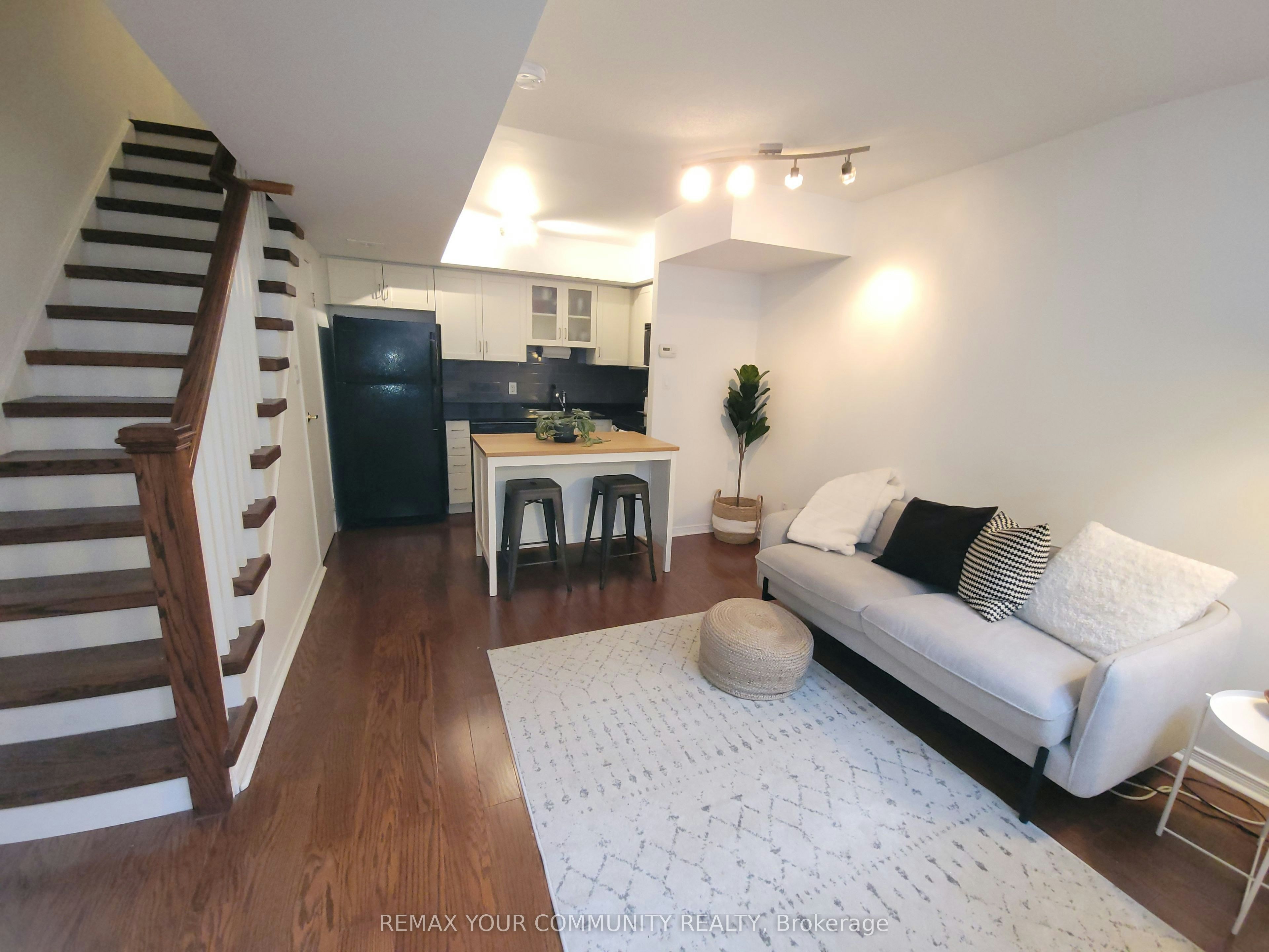732-42 Western Battery Road, Toronto, ON, M6K 3P1
