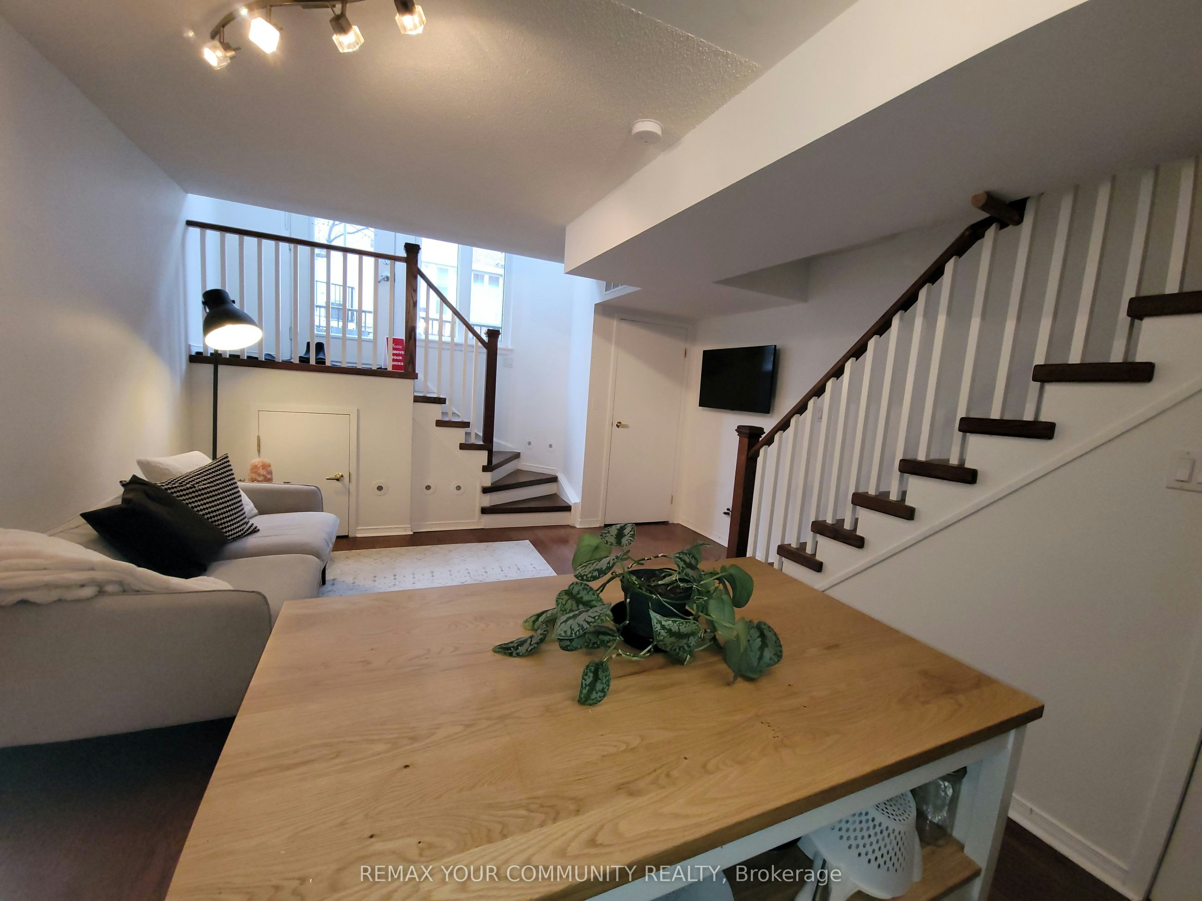 732-42 Western Battery Road, Toronto, ON, M6K 3P1 - 7