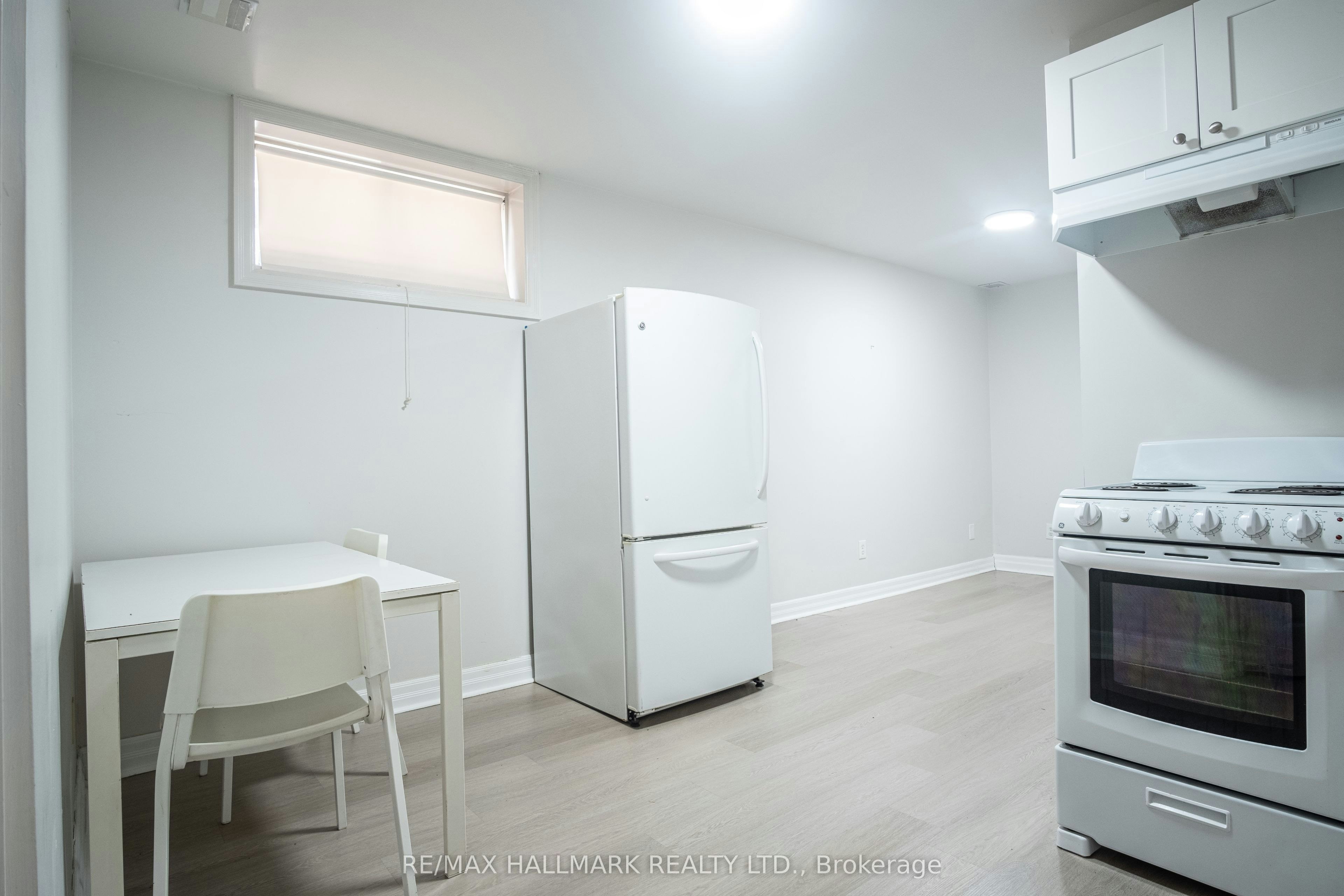 Basement-116 Regina Avenue, Toronto, ON, M6A 1R7 - 8