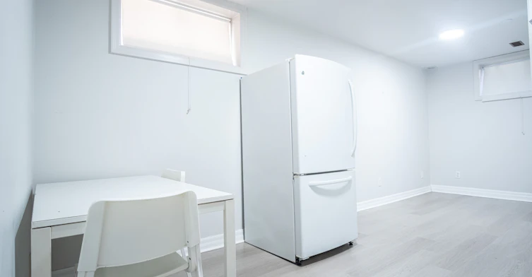 Basement-116 Regina Avenue, Toronto, ON, M6A 1R7 - 7