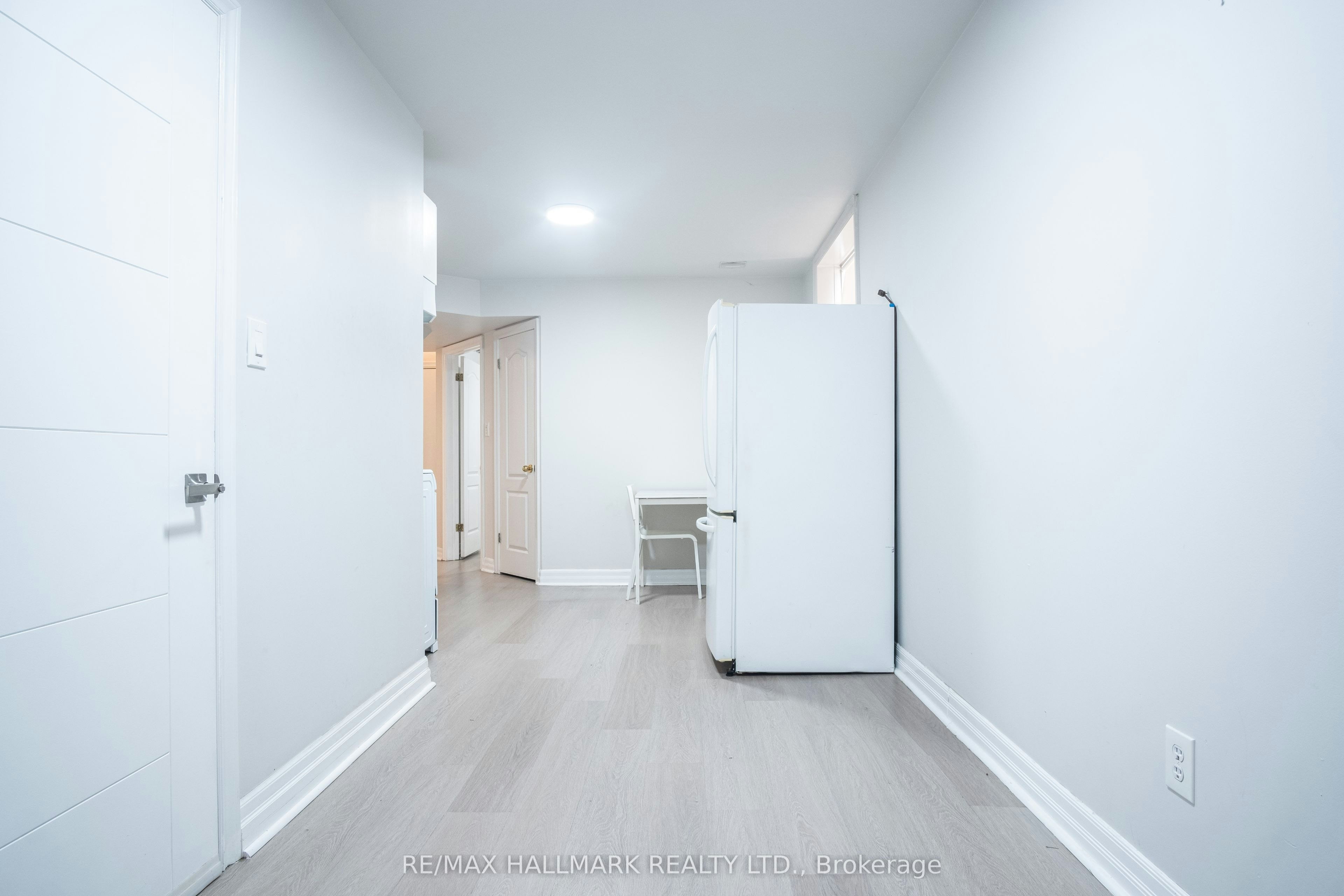 Basement-116 Regina Avenue, Toronto, ON, M6A 1R7 - 5