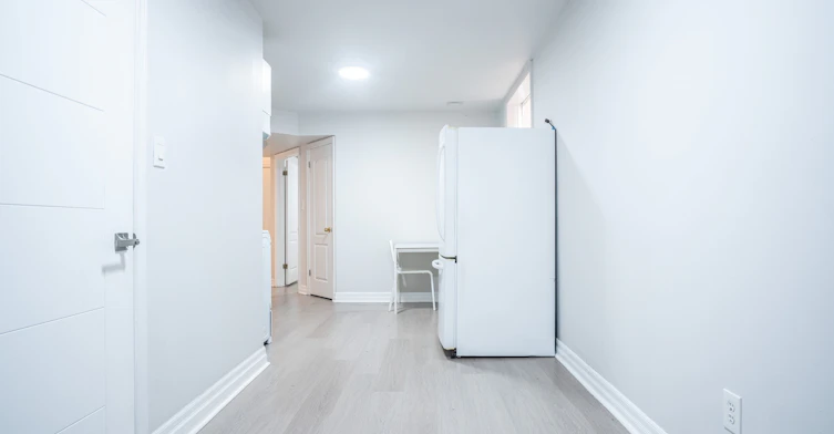 Basement-116 Regina Avenue, Toronto, ON, M6A 1R7 - 5