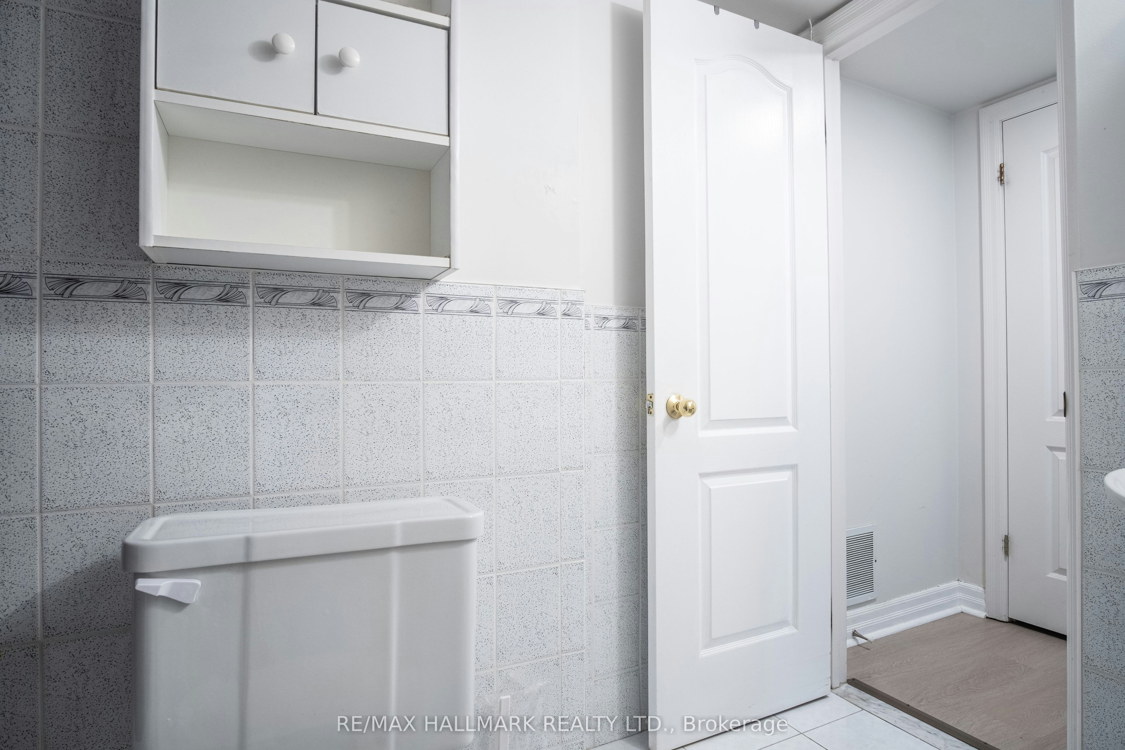Basement-116 Regina Avenue, Toronto, ON, M6A 1R7 - 16
