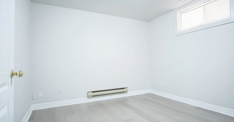 Basement-116 Regina Avenue, Toronto, ON, M6A 1R7 - 14