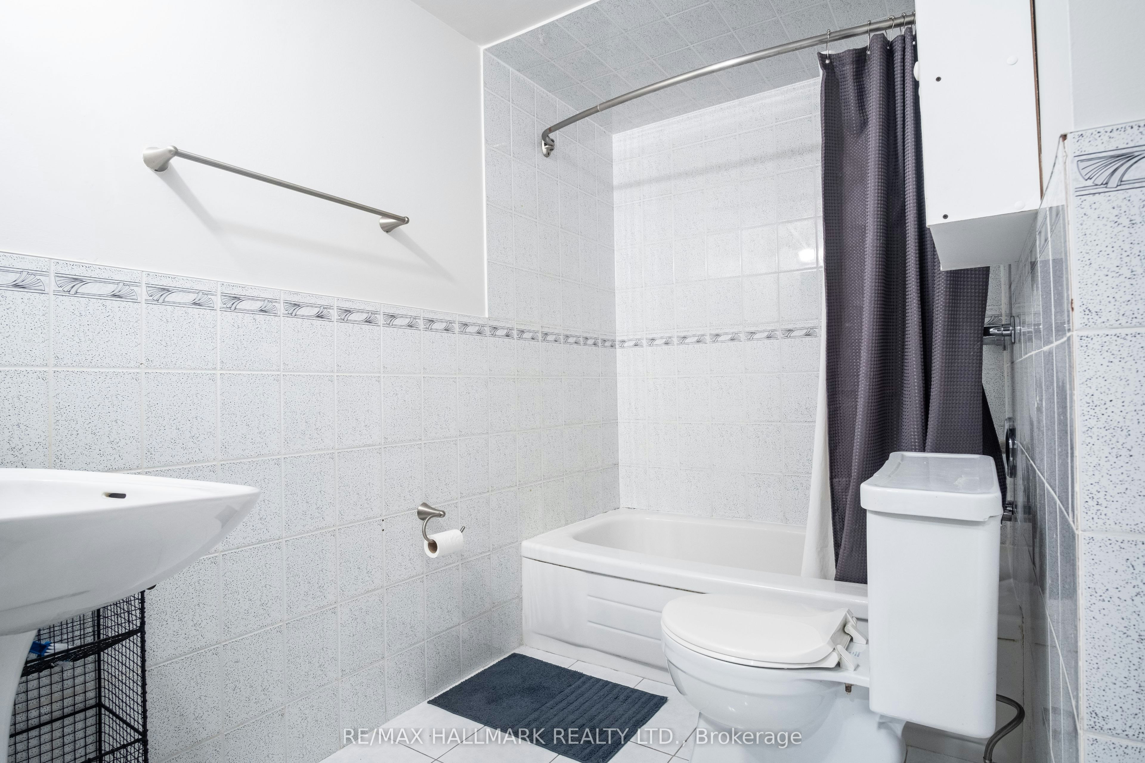 Basement-116 Regina Avenue, Toronto, ON, M6A 1R7 - 19