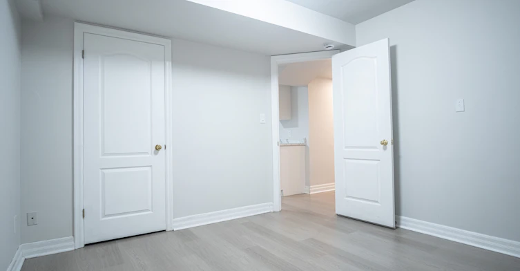Basement-116 Regina Avenue, Toronto, ON, M6A 1R7 - 12