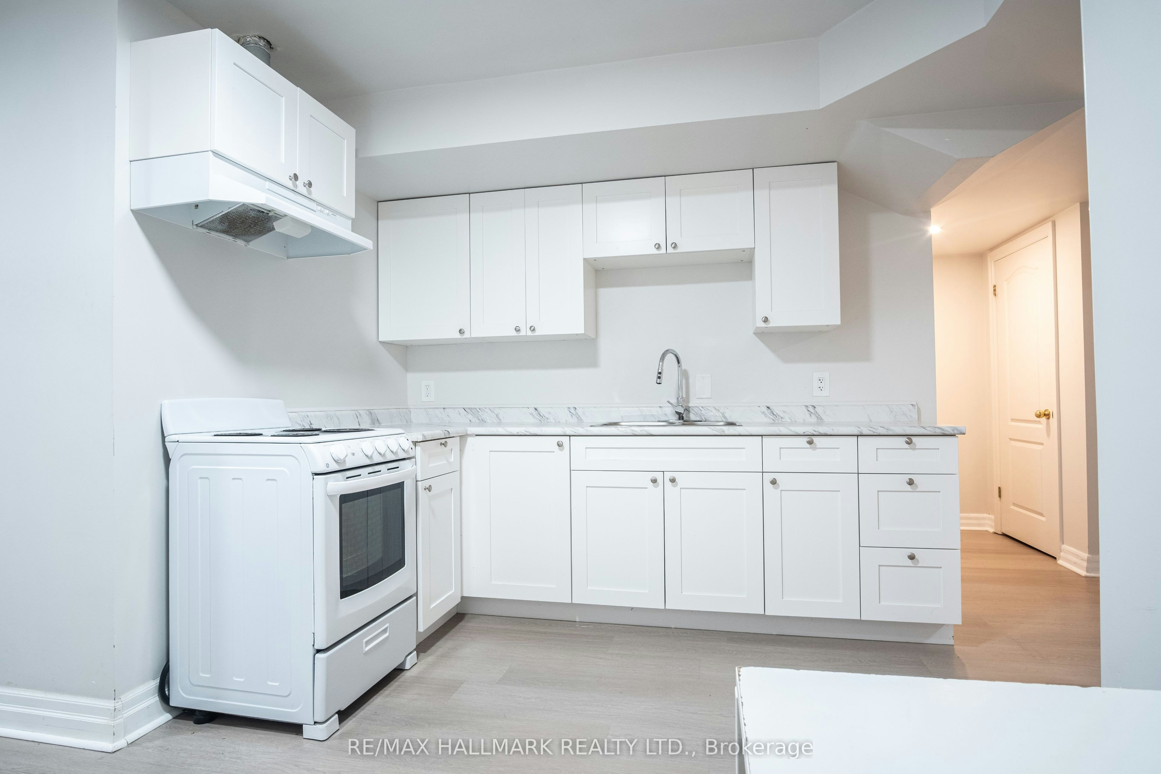 Basement-116 Regina Avenue, Toronto, ON, M6A 1R7 - 2