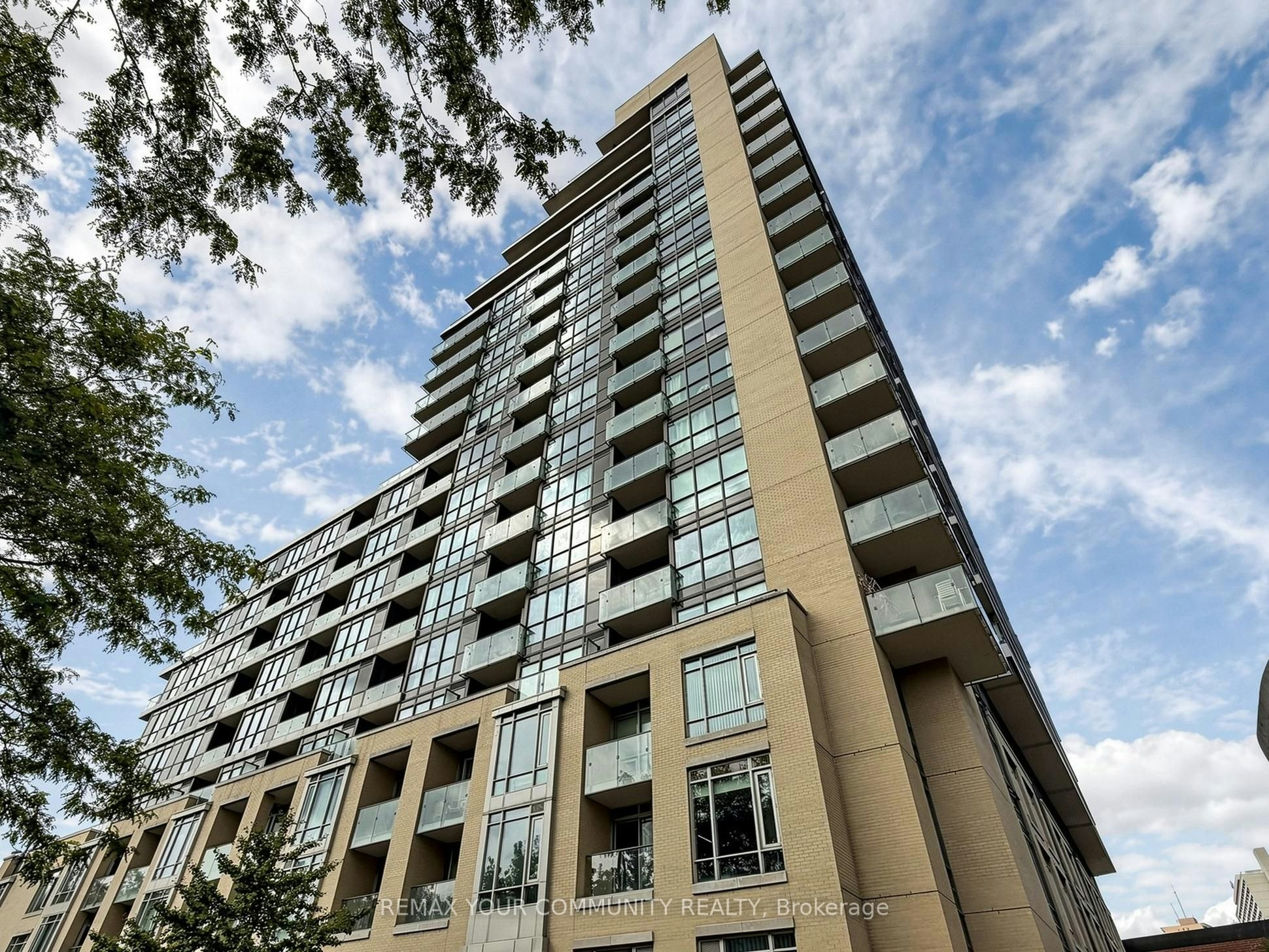 306-60 Berwick Avenue, Toronto, ON, M5P 1H1