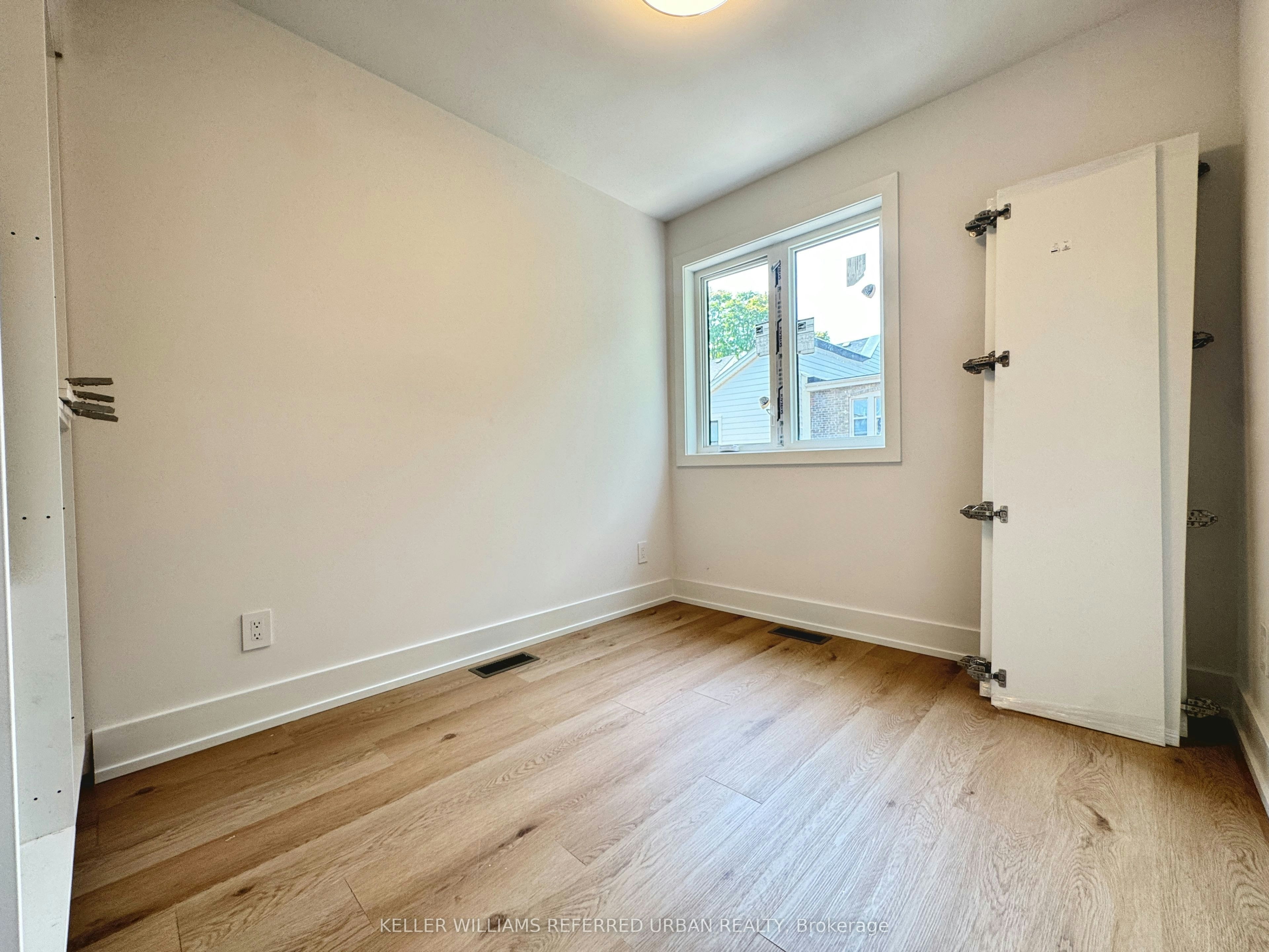 Laneway-269 Brunswick Avenue, Toronto, ON, M5S 2M6 - 13