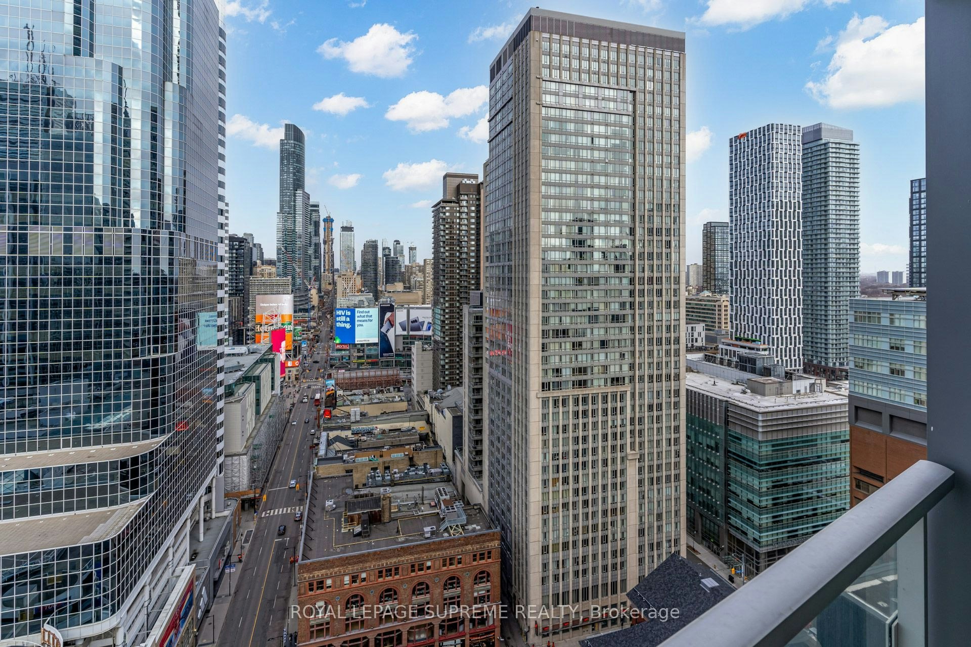 2112-197 Yonge Street, Toronto, ON, M5B 1M4 - 34