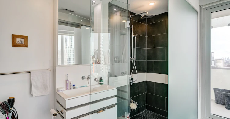 2112-197 Yonge Street, Toronto, ON, M5B 1M4 - 24