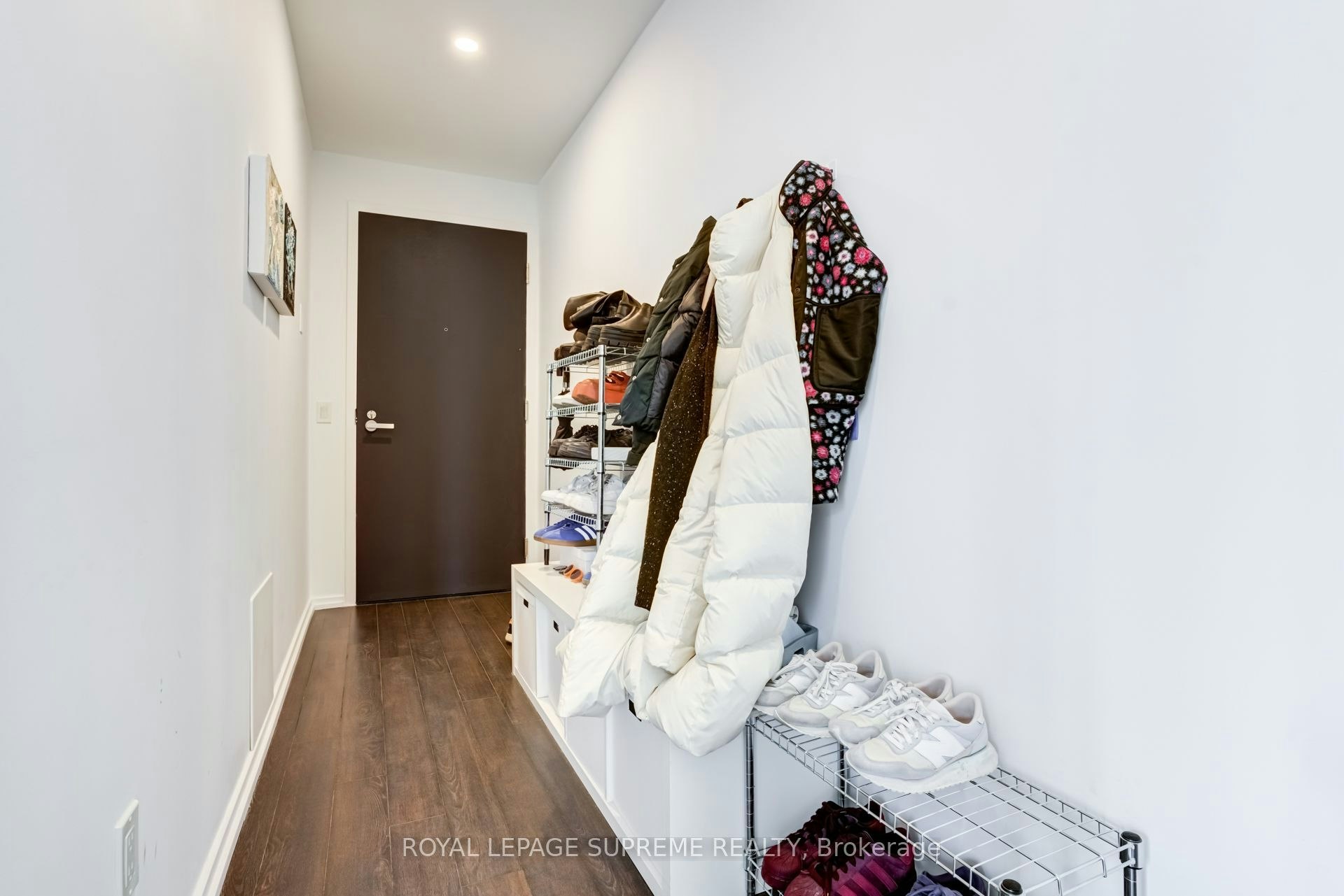 2112-197 Yonge Street, Toronto, ON, M5B 1M4 - 6