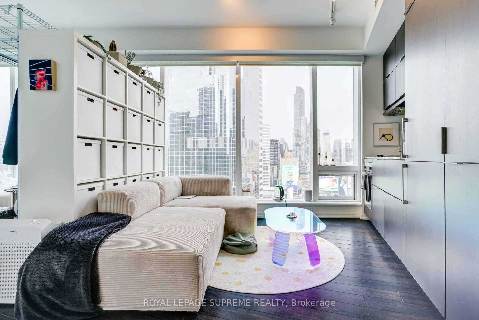 2112-197 Yonge Street, Toronto, ON, M5B 1M4 - 9
