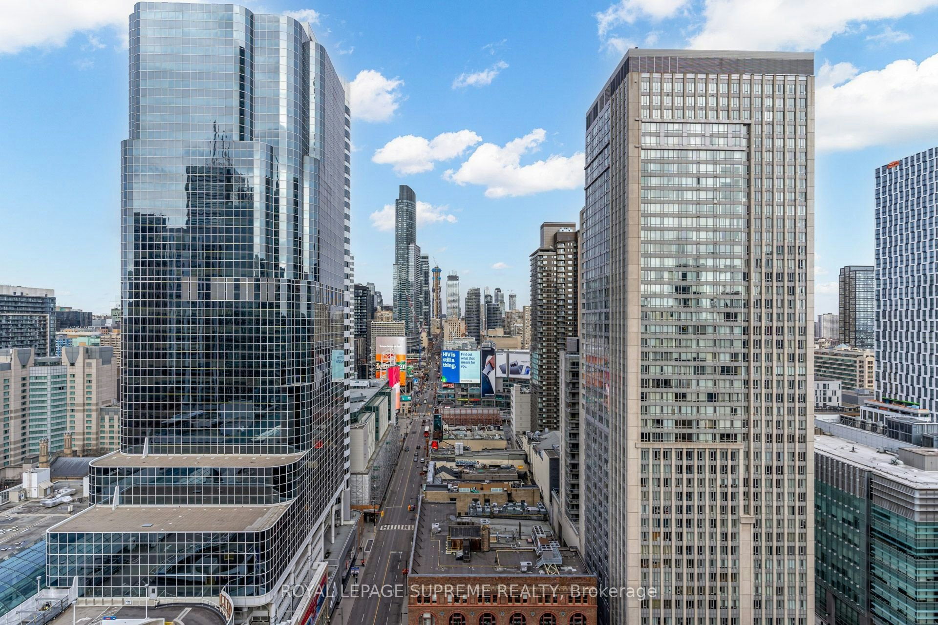 2112-197 Yonge Street, Toronto, ON, M5B 1M4 - 33