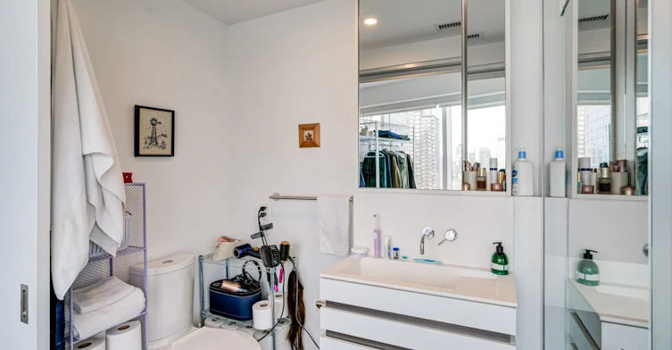 2112-197 Yonge Street, Toronto, ON, M5B 1M4 - 25