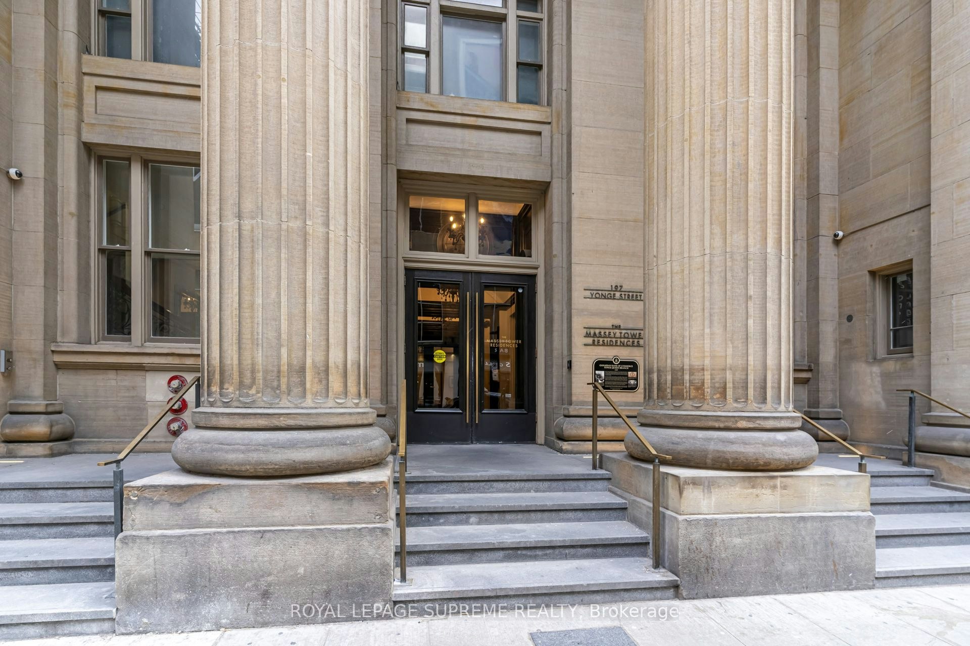 2112-197 Yonge Street, Toronto, ON, M5B 1M4 - 4