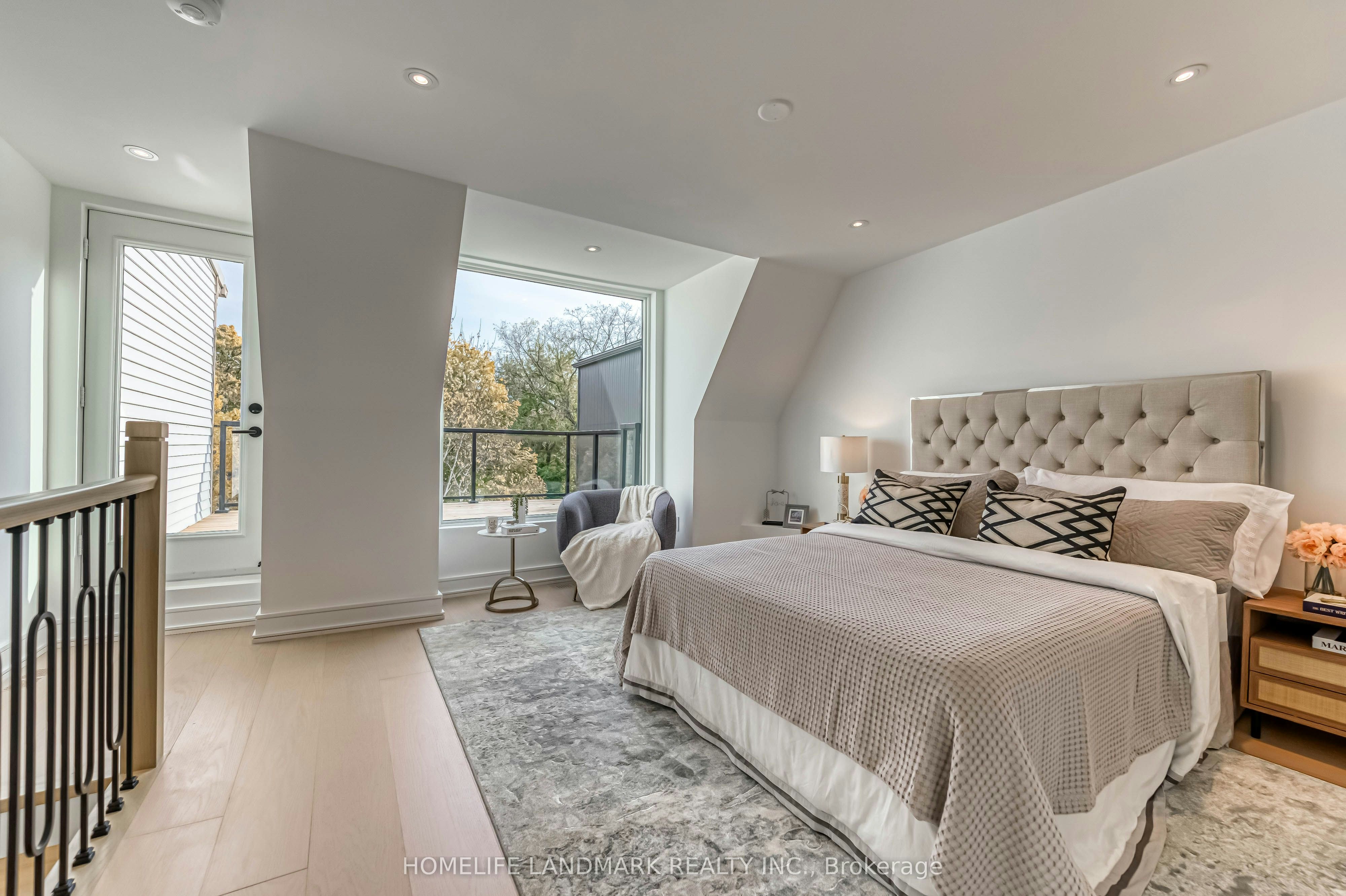 195 Albany Avenue, Toronto, ON, M5R 3C7 - 20