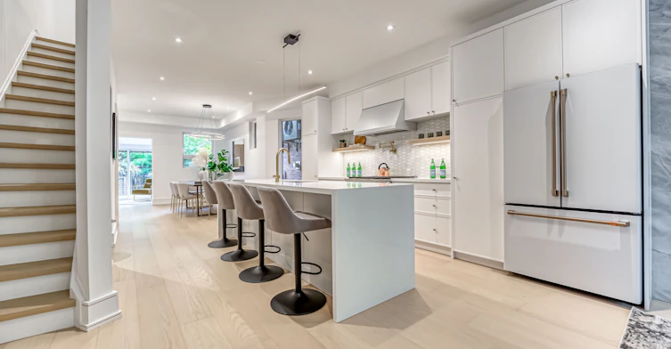 195 Albany Avenue, Toronto, ON, M5R 3C7 - 4