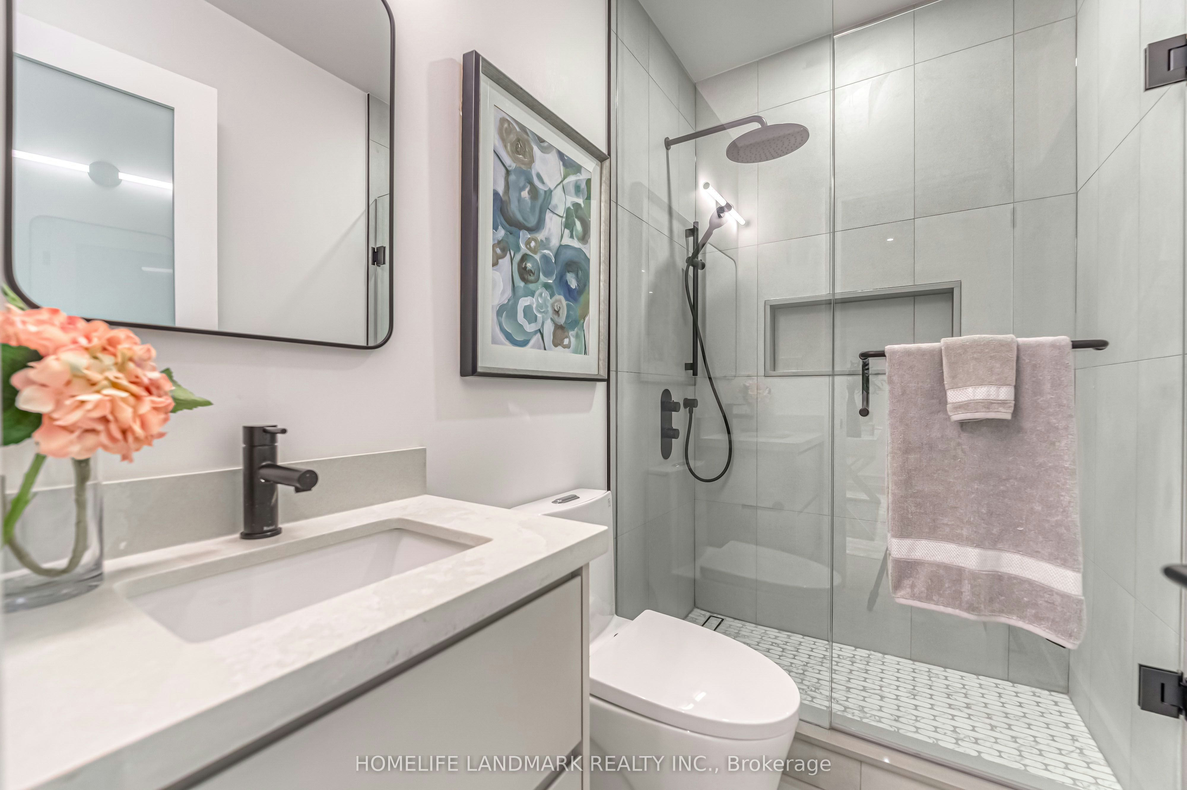 195 Albany Avenue, Toronto, ON, M5R 3C7 - 13