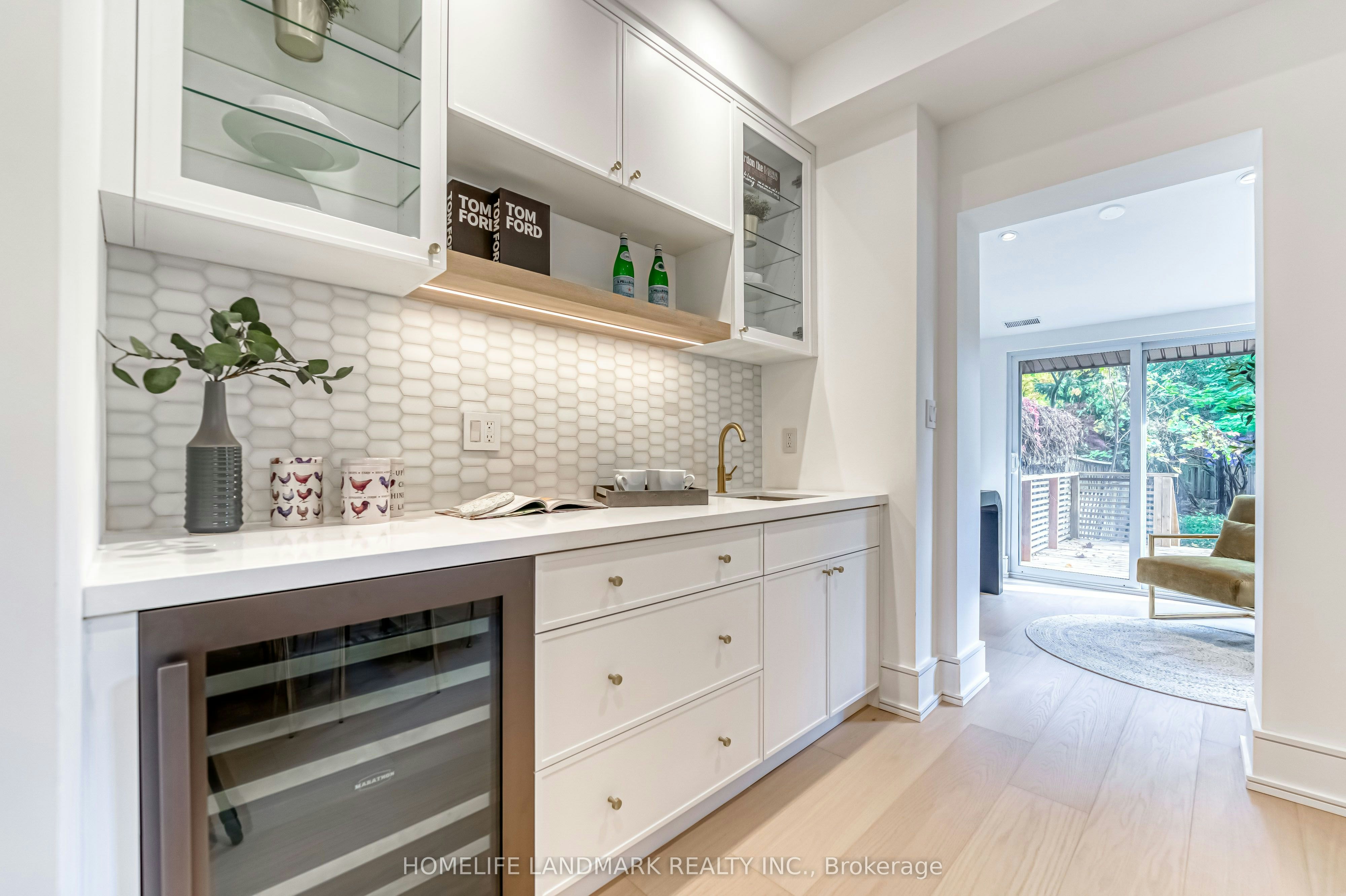 195 Albany Avenue, Toronto, ON, M5R 3C7 - 9