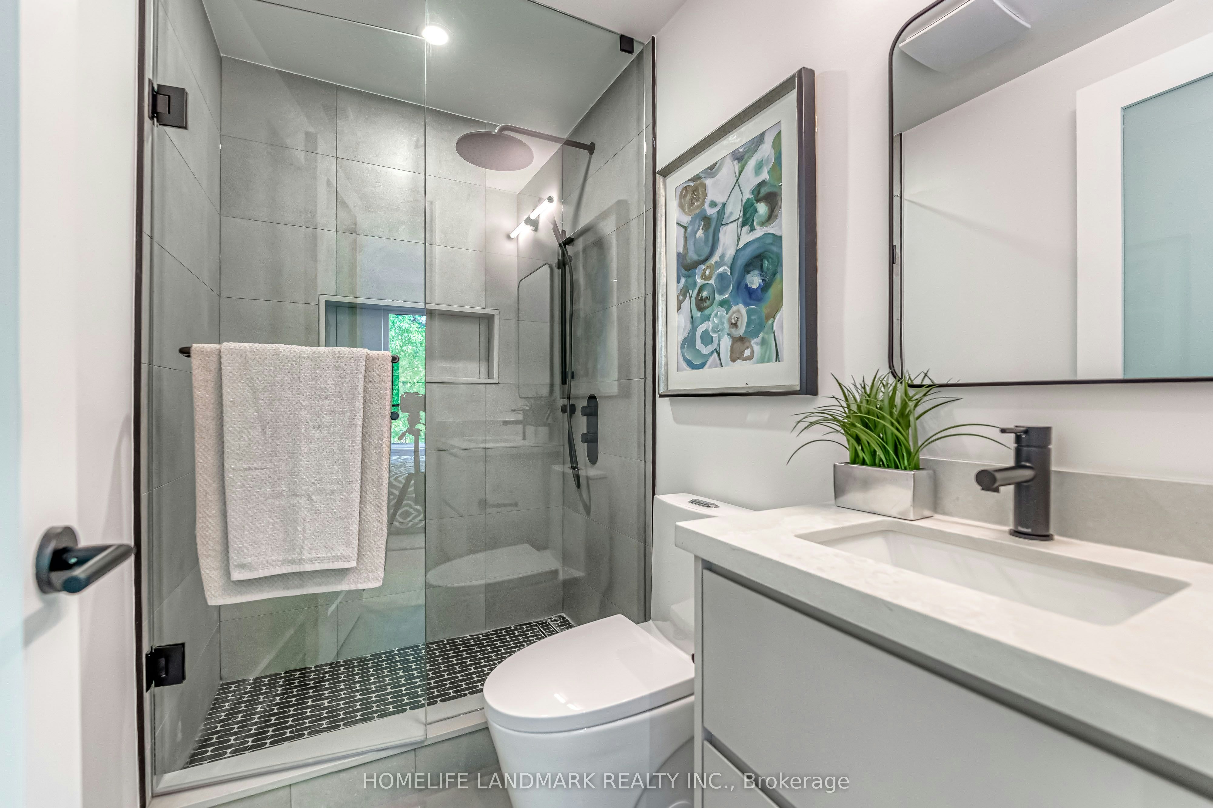 195 Albany Avenue, Toronto, ON, M5R 3C7 - 15