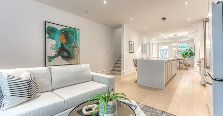 195 Albany Avenue, Toronto, ON, M5R 3C7 - 3