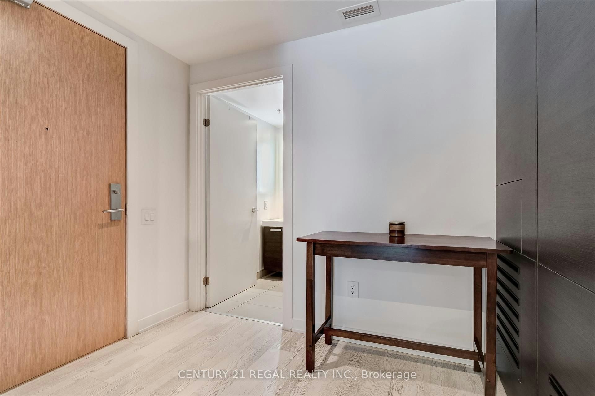 308-38 Stewart Street, Toronto, ON, M5V 0H1 - 3