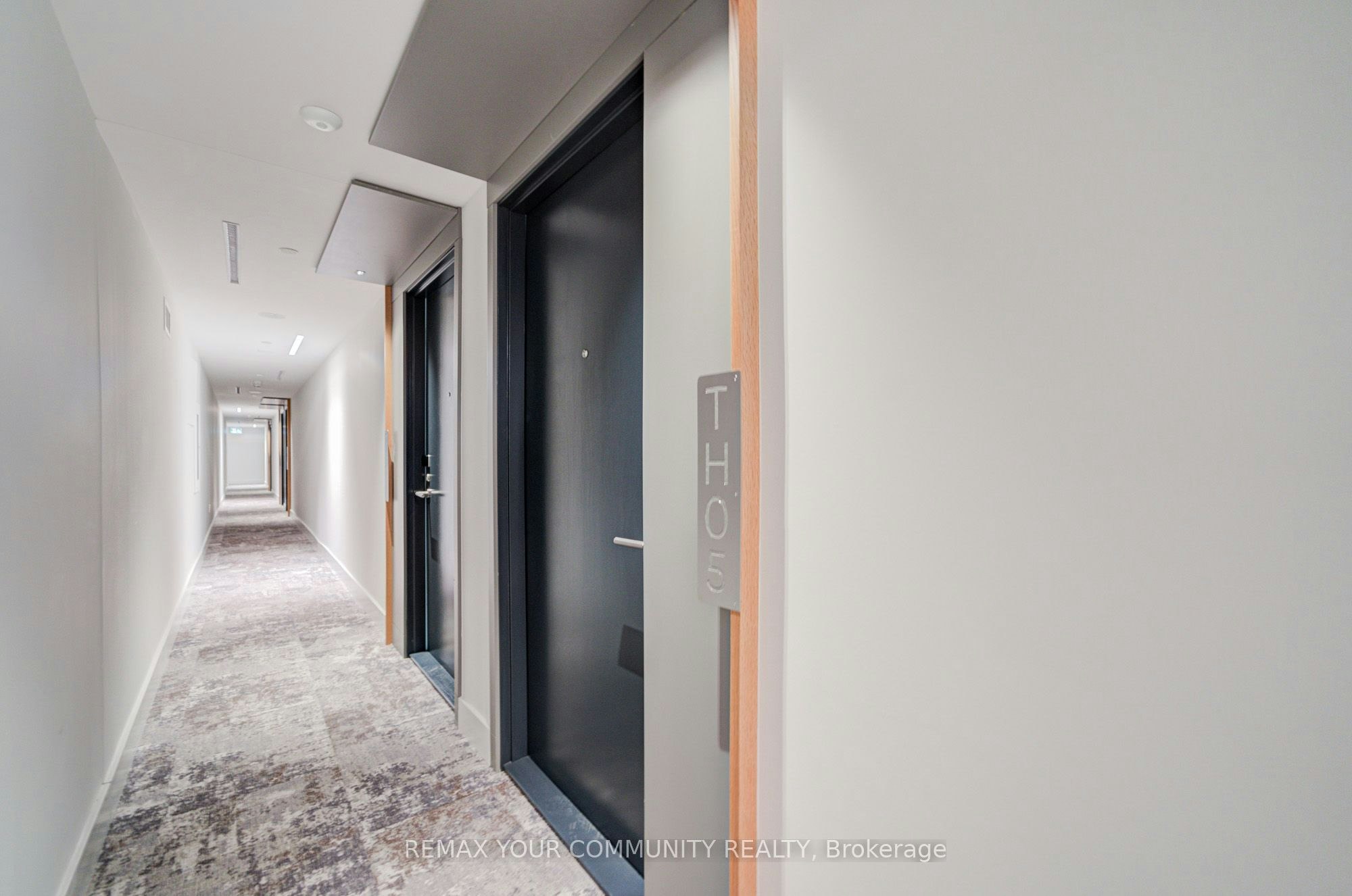 5-1720 Bayview Avenue, Toronto, ON, M4G 3C4 - 5