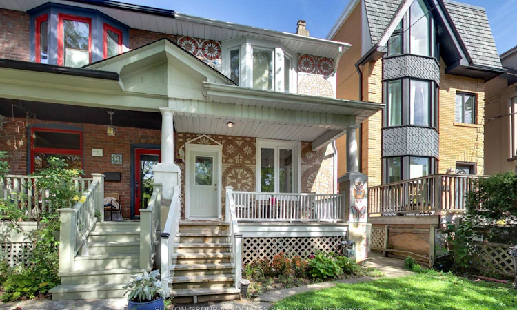 82 Helena Avenue