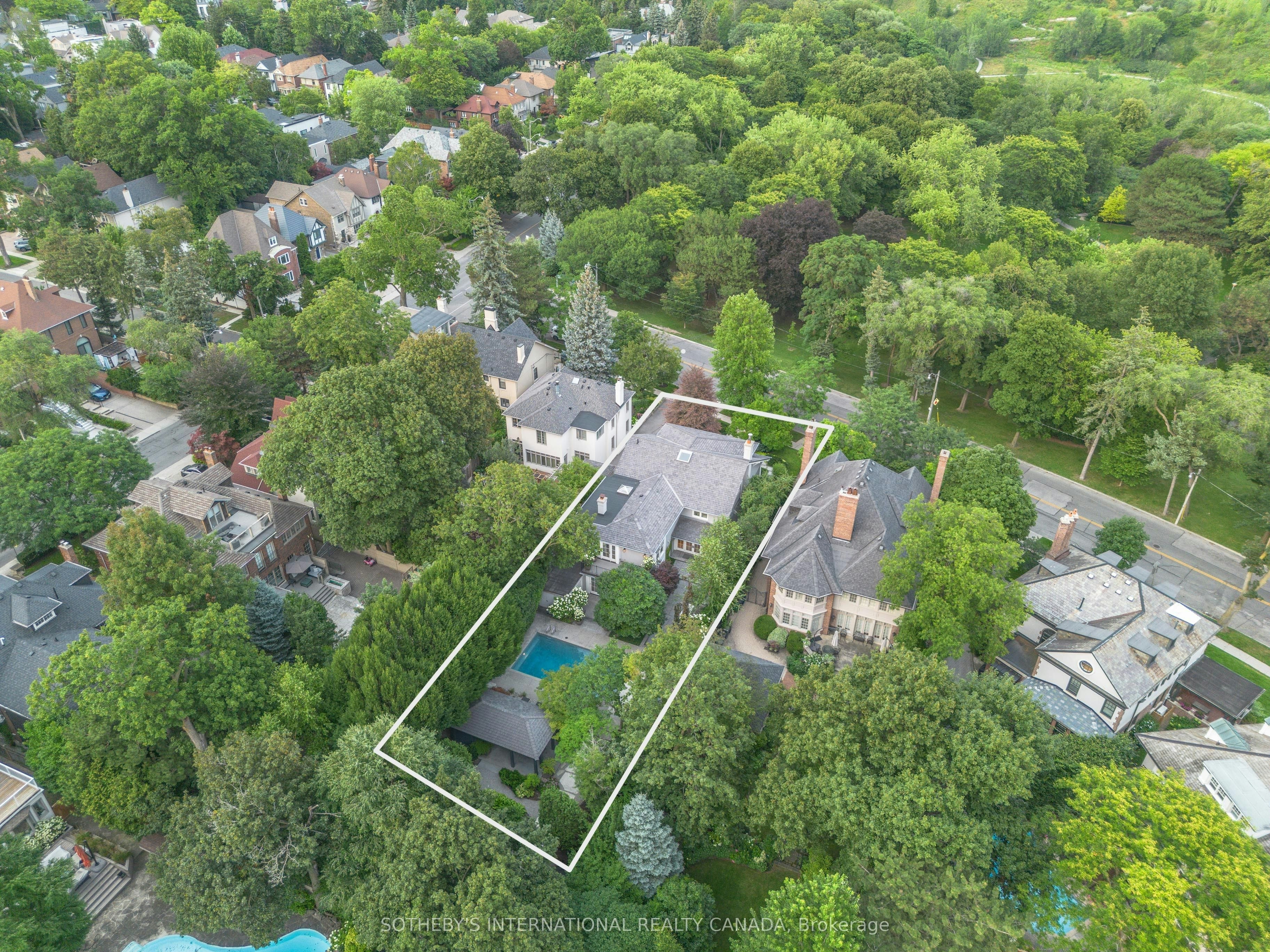 266 Douglas Drive, Toronto, ON, M4W 2C1