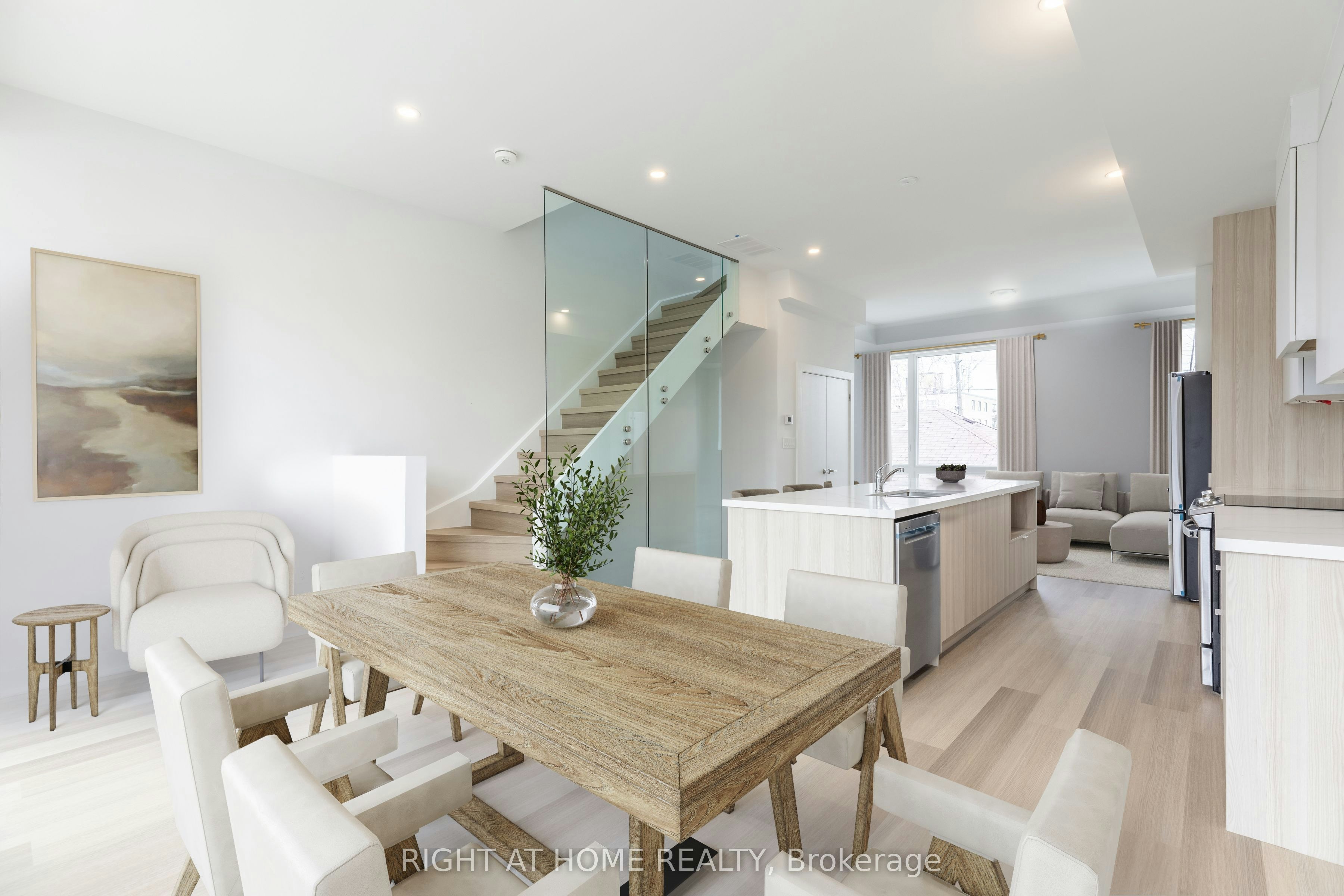 272 Atlas Avenue, Toronto, ON, M6C 2P5 - 5