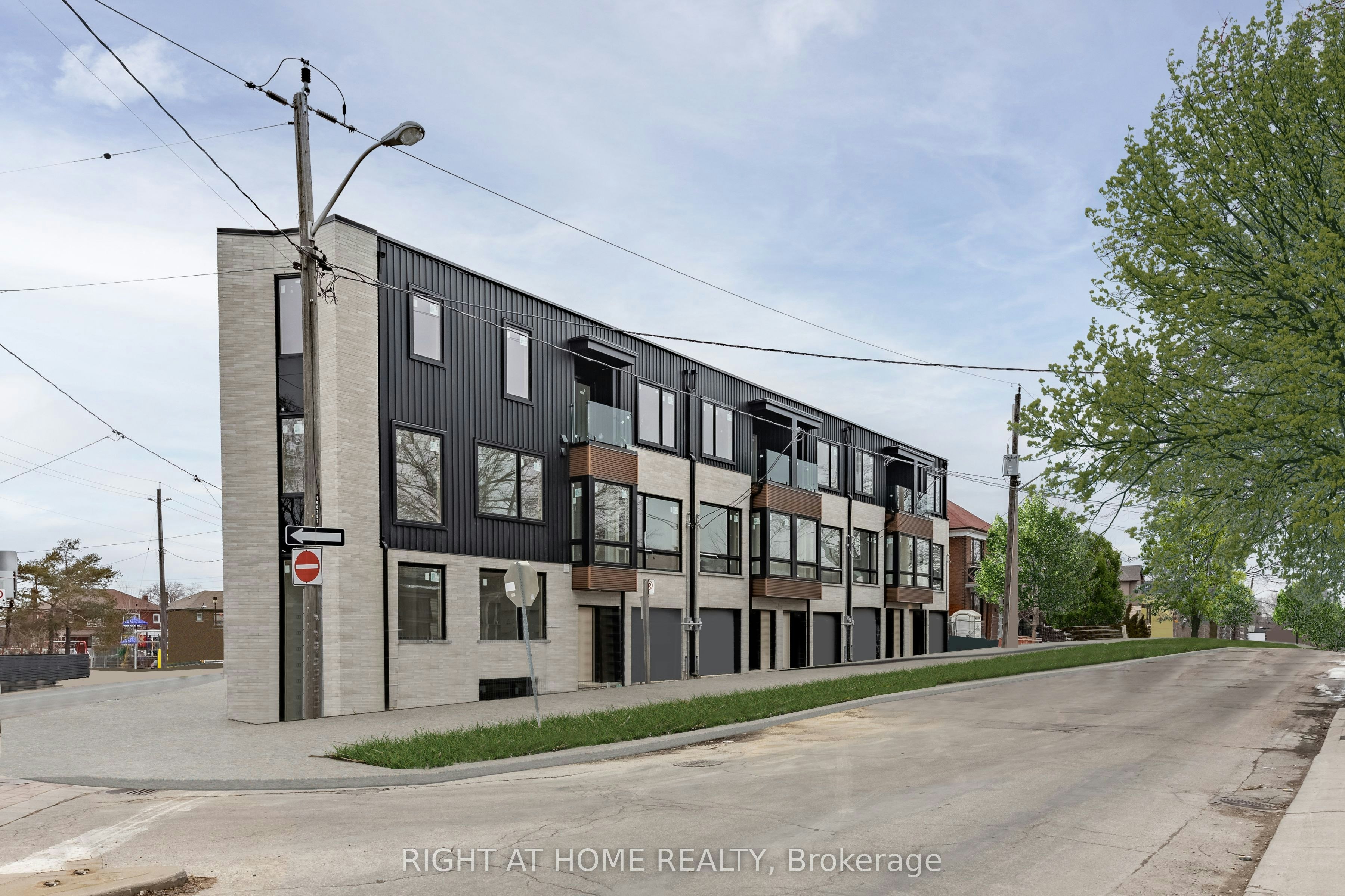 272 Atlas Avenue, Toronto, ON, M6C 2P5