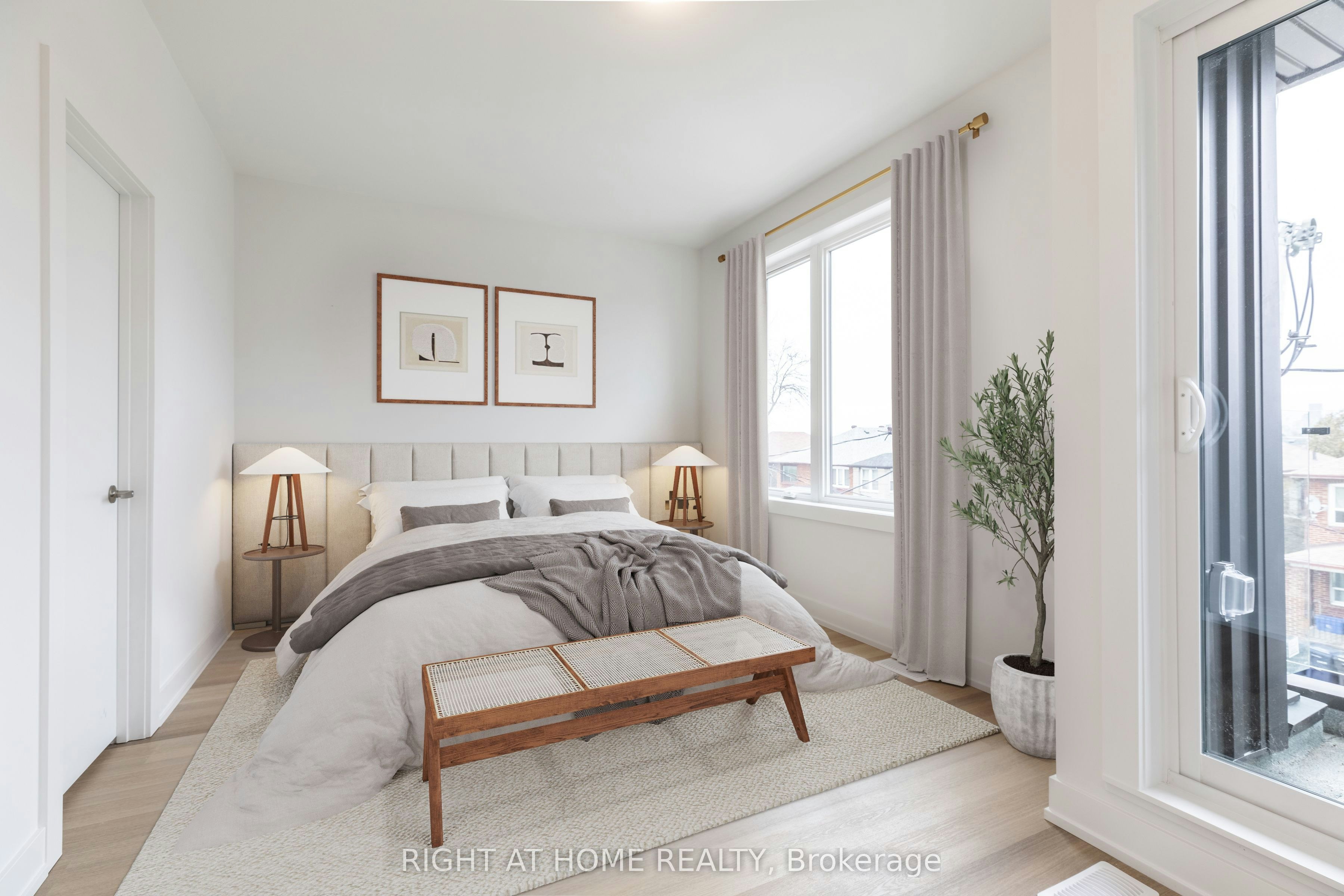 272 Atlas Avenue, Toronto, ON, M6C 2P5 - 7
