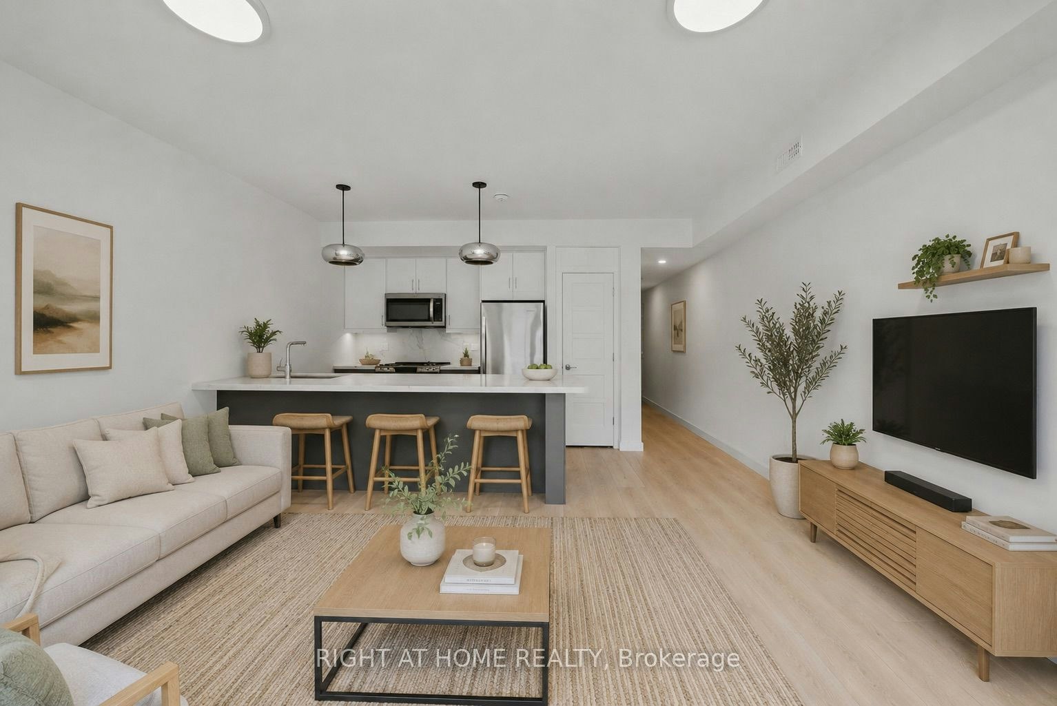 2-367 Howland Avenue, Toronto, ON, M5R 3C1