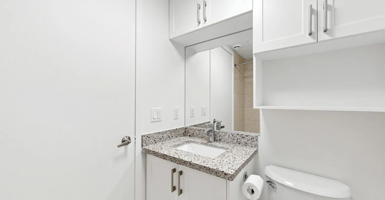 2006-14 York Street, Toronto, ON, M5J 0B1 - 22