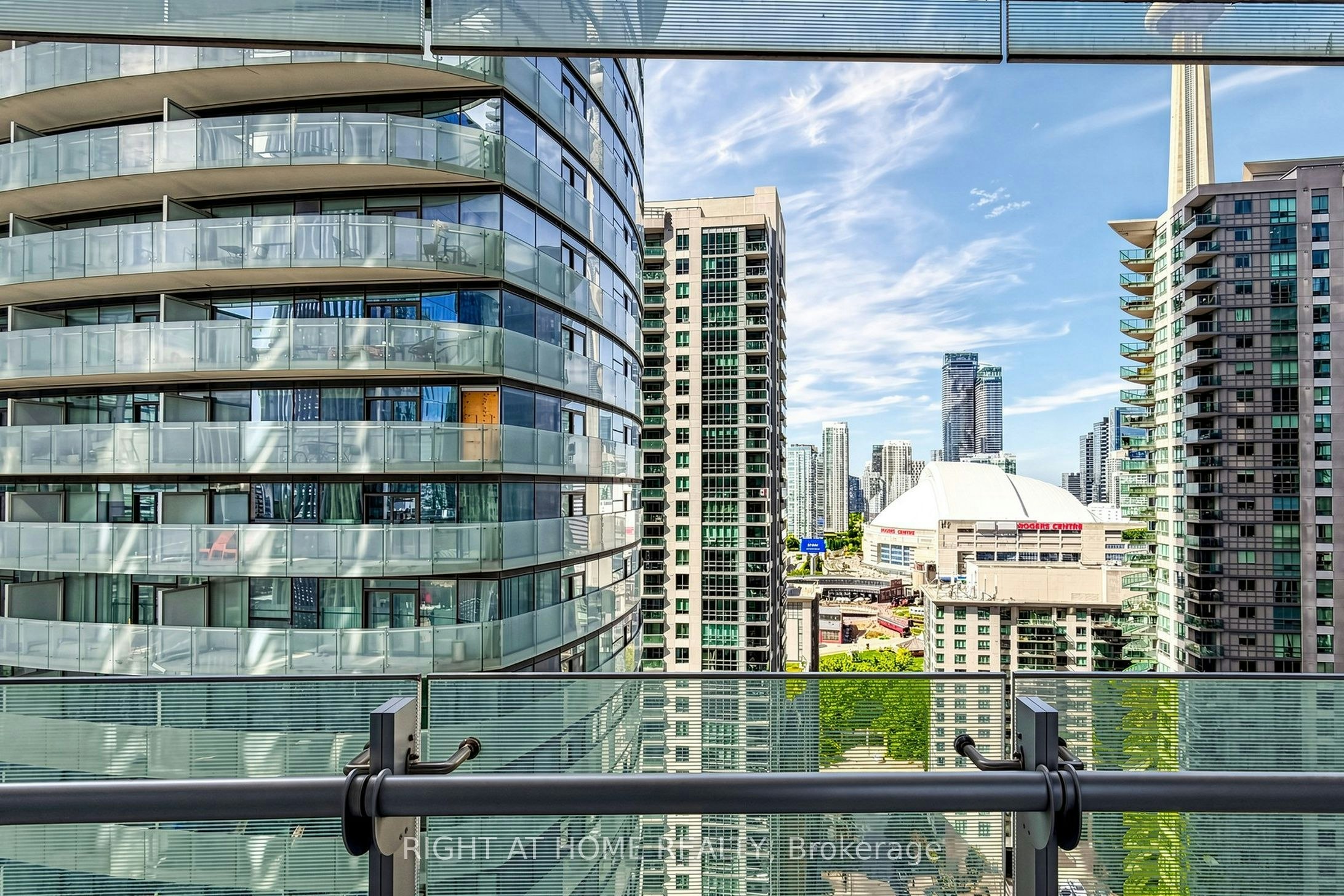 2006-14 York Street, Toronto, ON, M5J 0B1 - 26