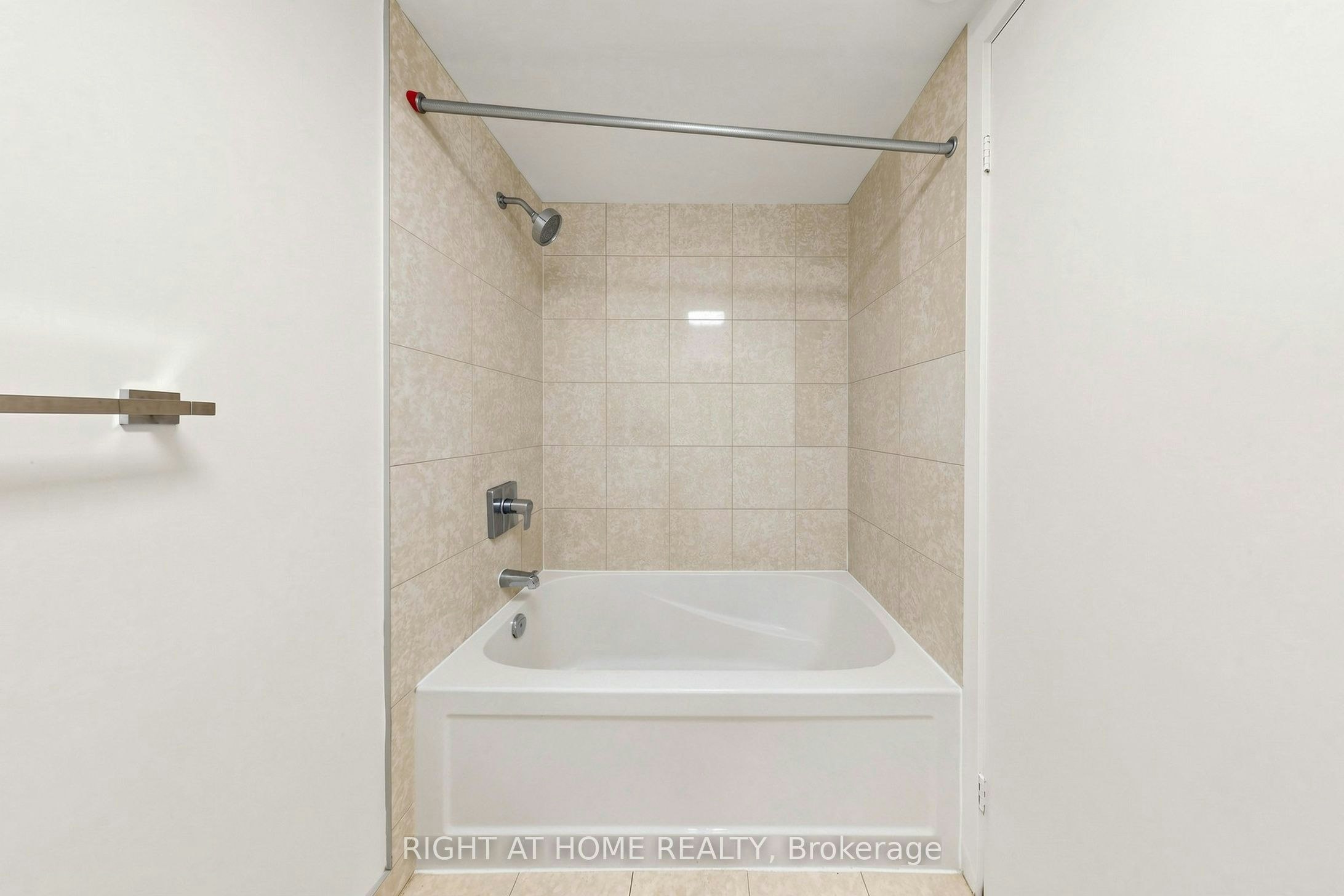 2006-14 York Street, Toronto, ON, M5J 0B1 - 23