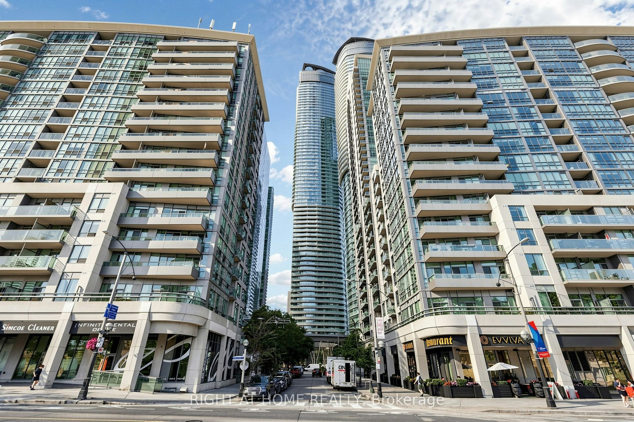 2006-14 York Street, Toronto, ON, M5J 0B1 - 2