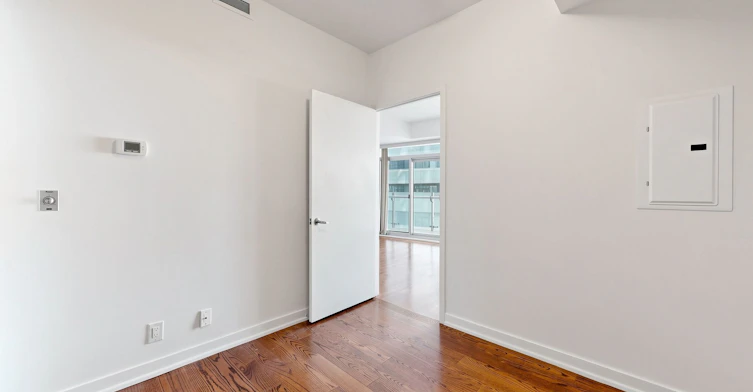 2006-14 York Street, Toronto, ON, M5J 0B1 - 15