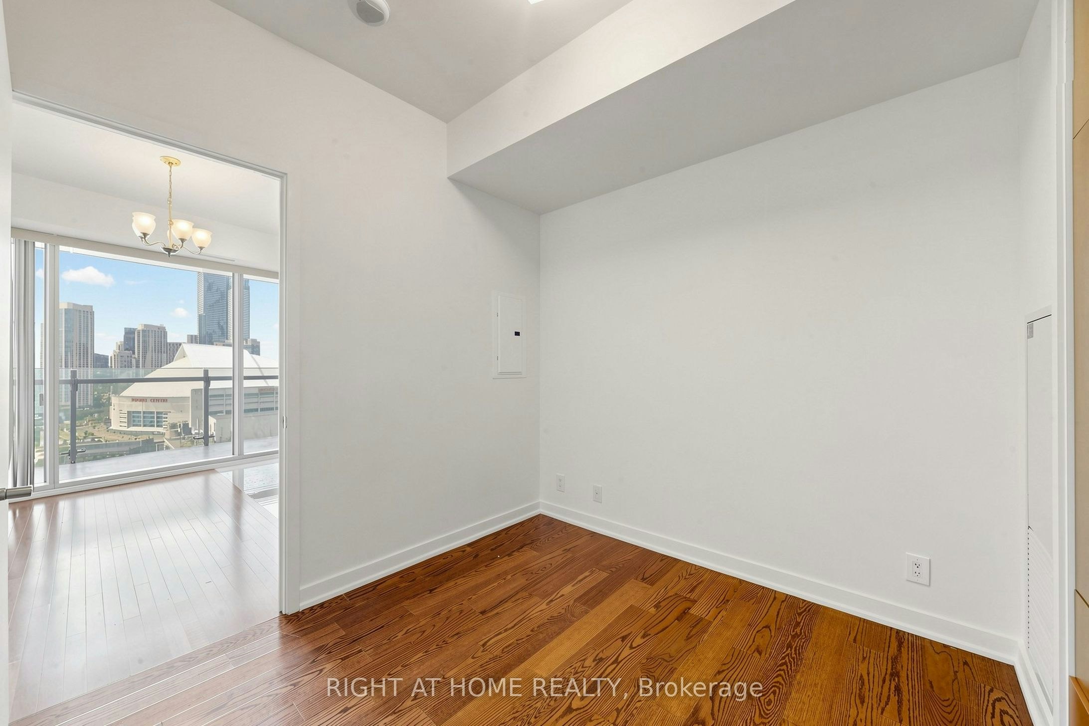 2006-14 York Street, Toronto, ON, M5J 0B1 - 16