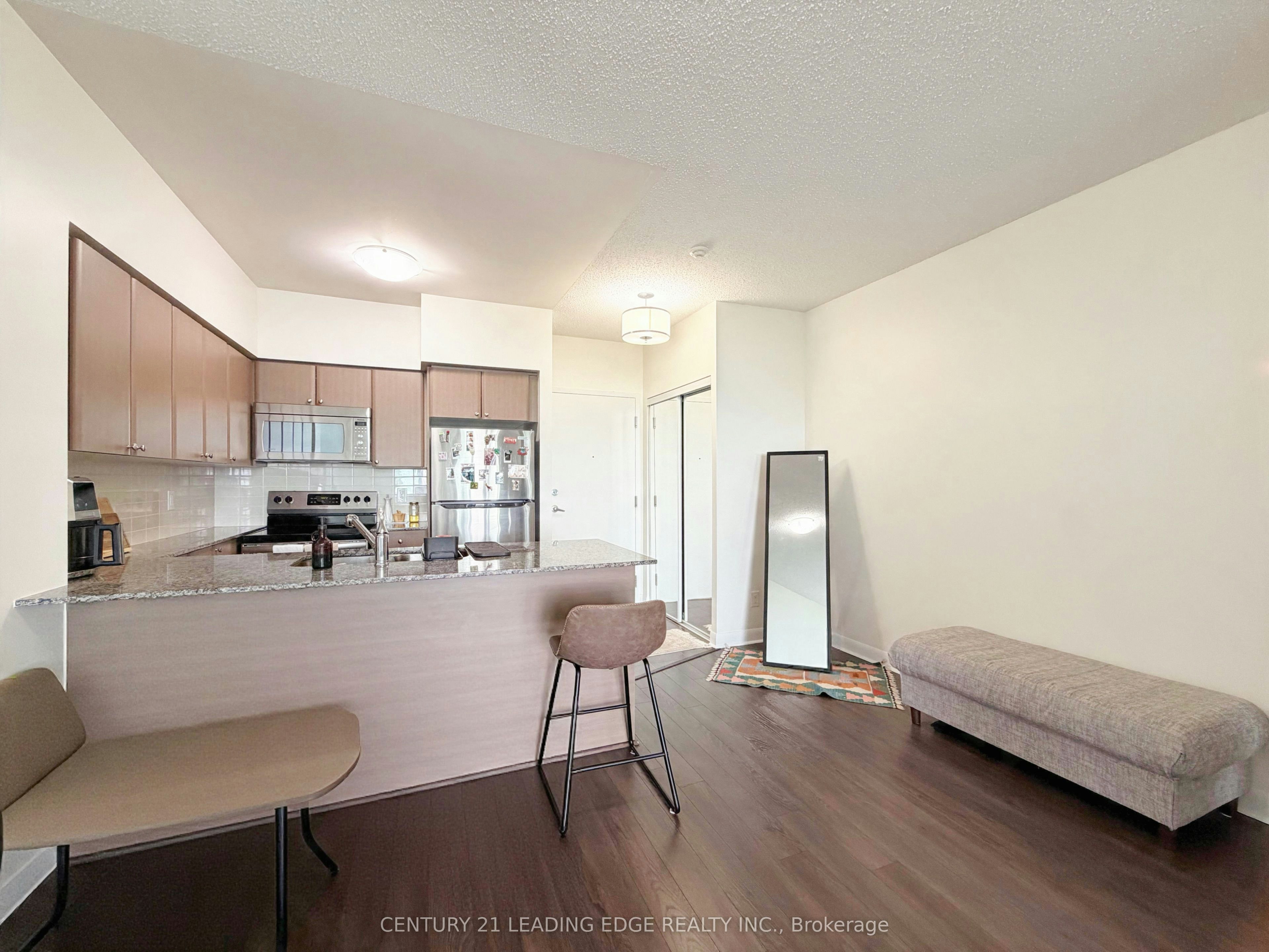915-525 Wilson Avenue, Toronto, ON, M3H 0A7