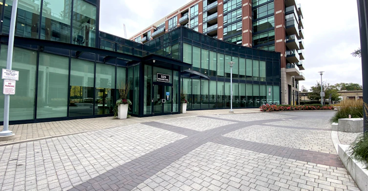 915-525 Wilson Avenue, Toronto, ON, M3H 0A7
