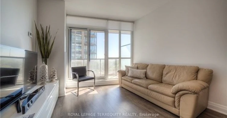 1106-530 St Clair Avenue W, Toronto, ON, M6C 0A2 - 7