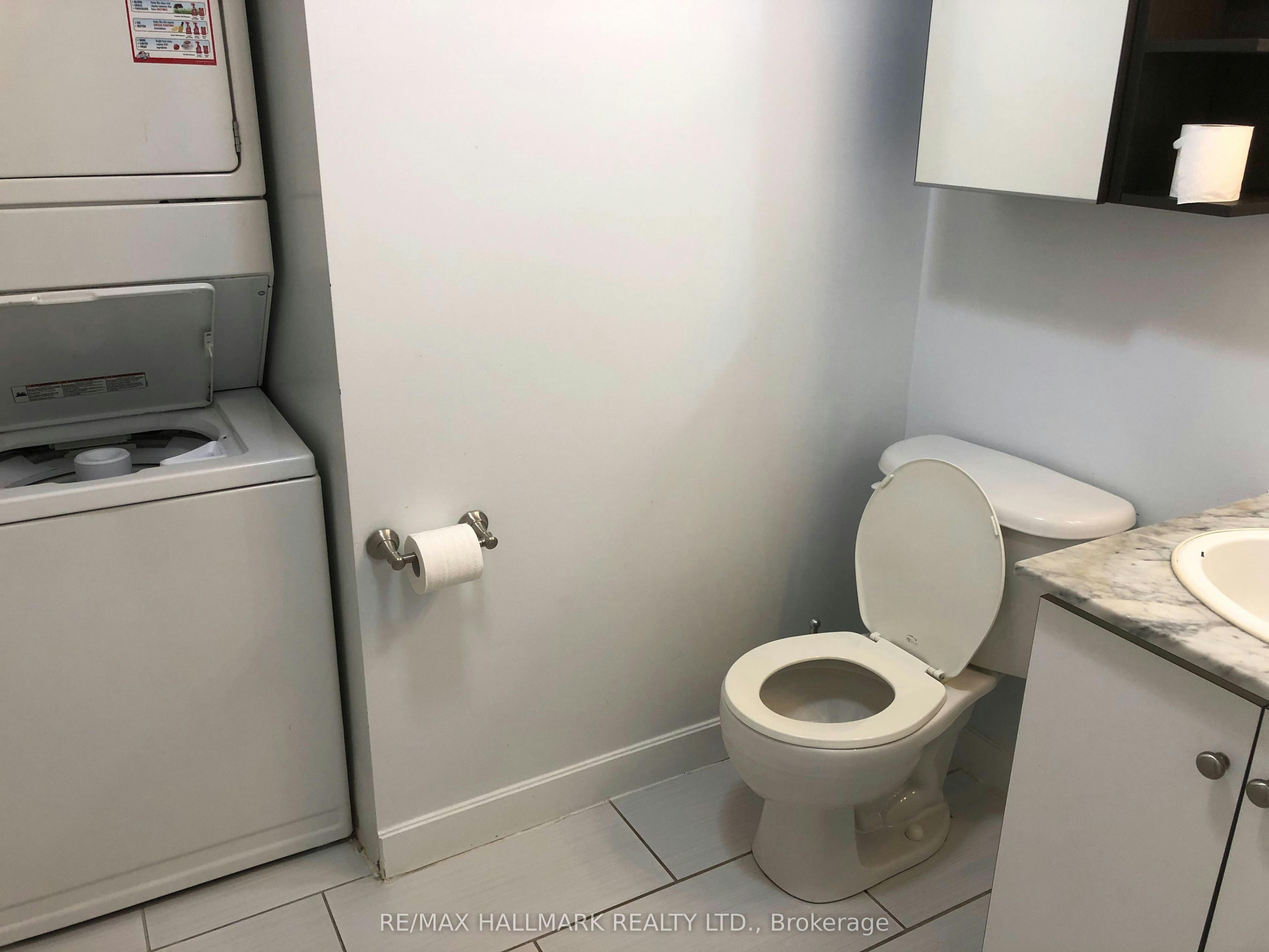 Gt9-539 Jarvis Street, Toronto, ON, M4Y 2H7 - 10
