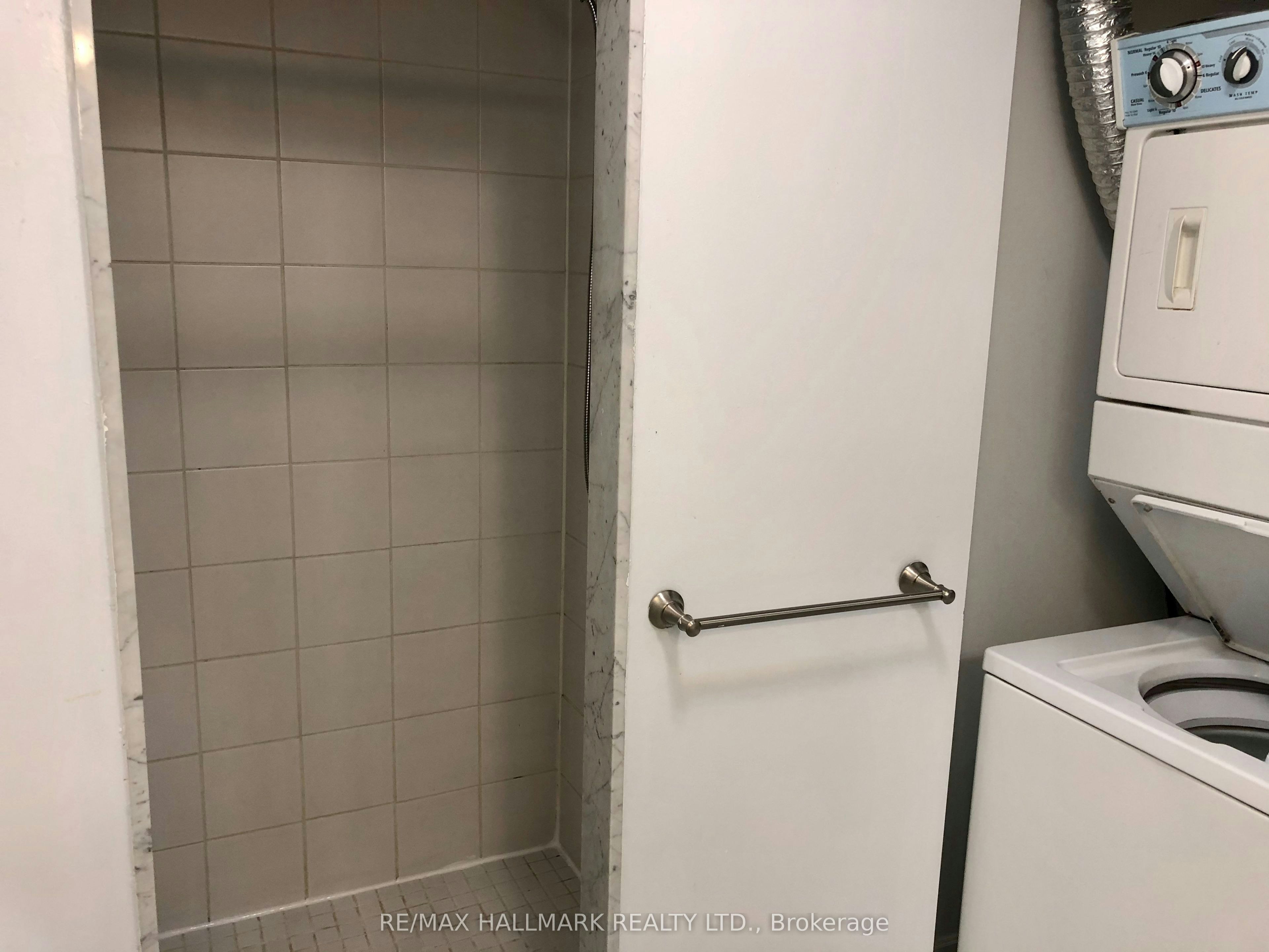 Gt9-539 Jarvis Street, Toronto, ON, M4Y 2H7 - 11