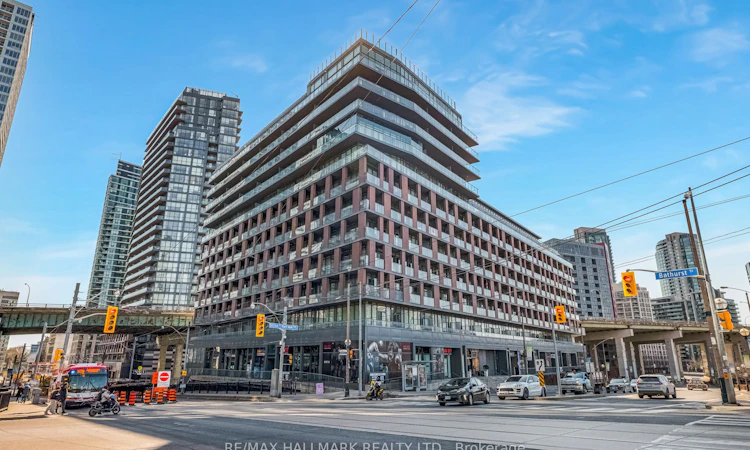 913-169 Fort York Boulevard