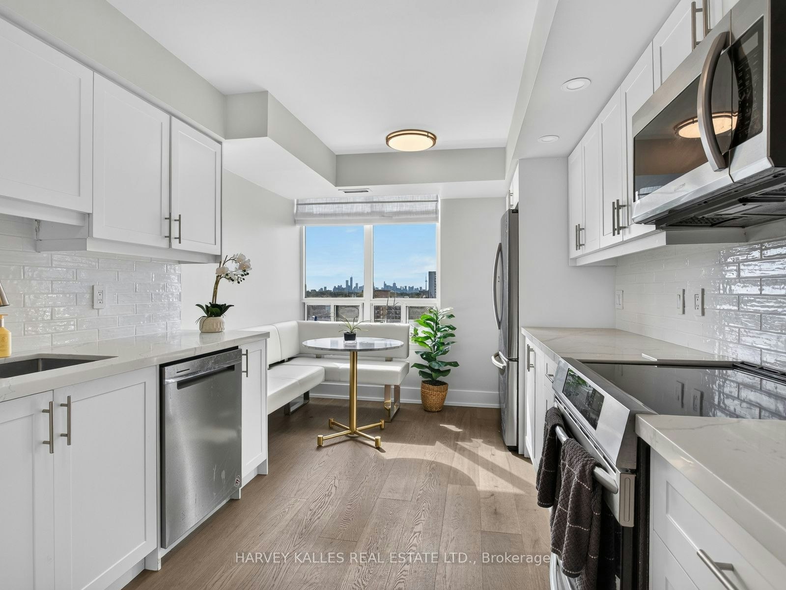 1004-8 Covington Road, Toronto, ON, M6A 3E5 - 5