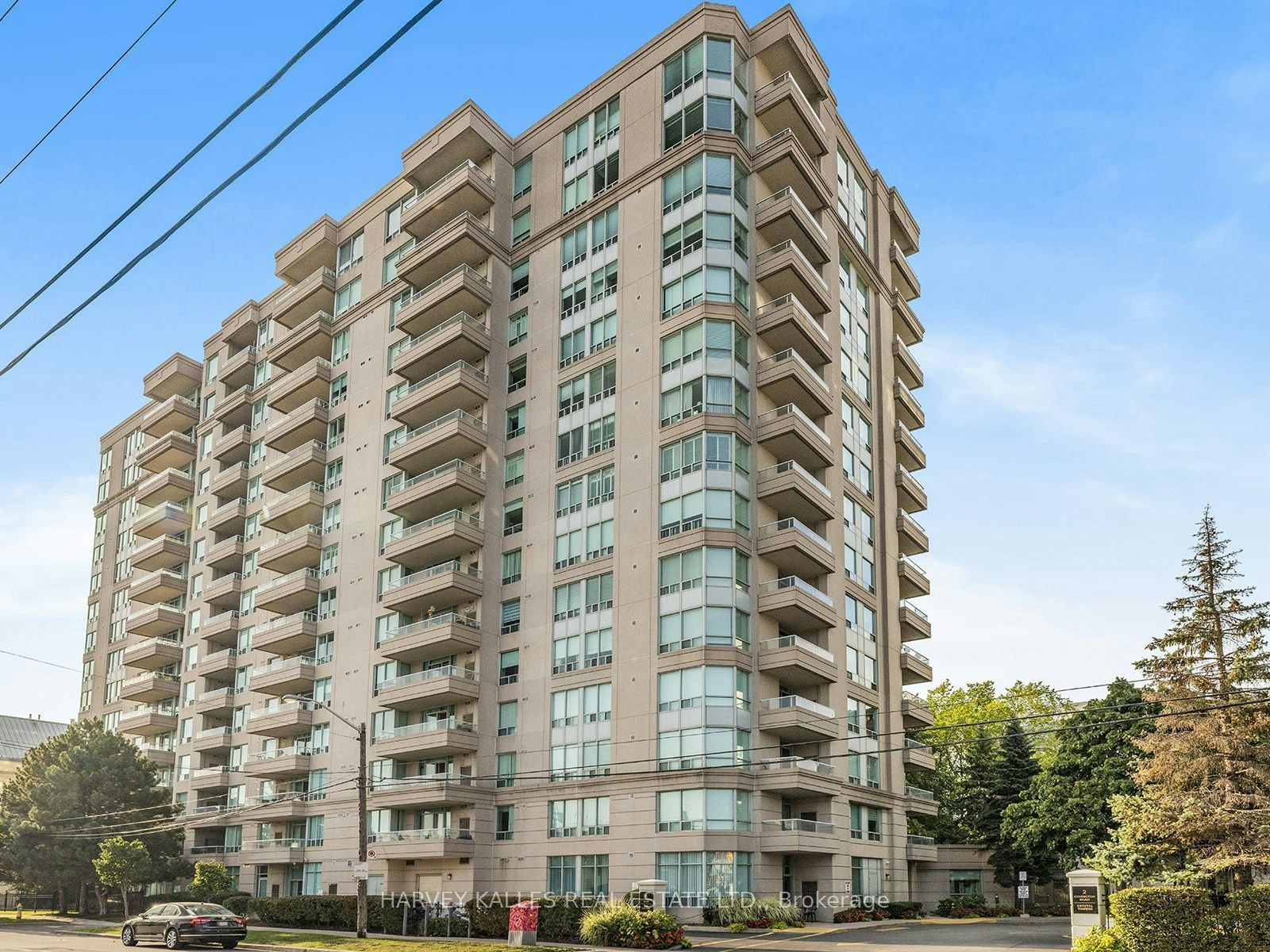 1004-8 Covington Road, Toronto, ON, M6A 3E5