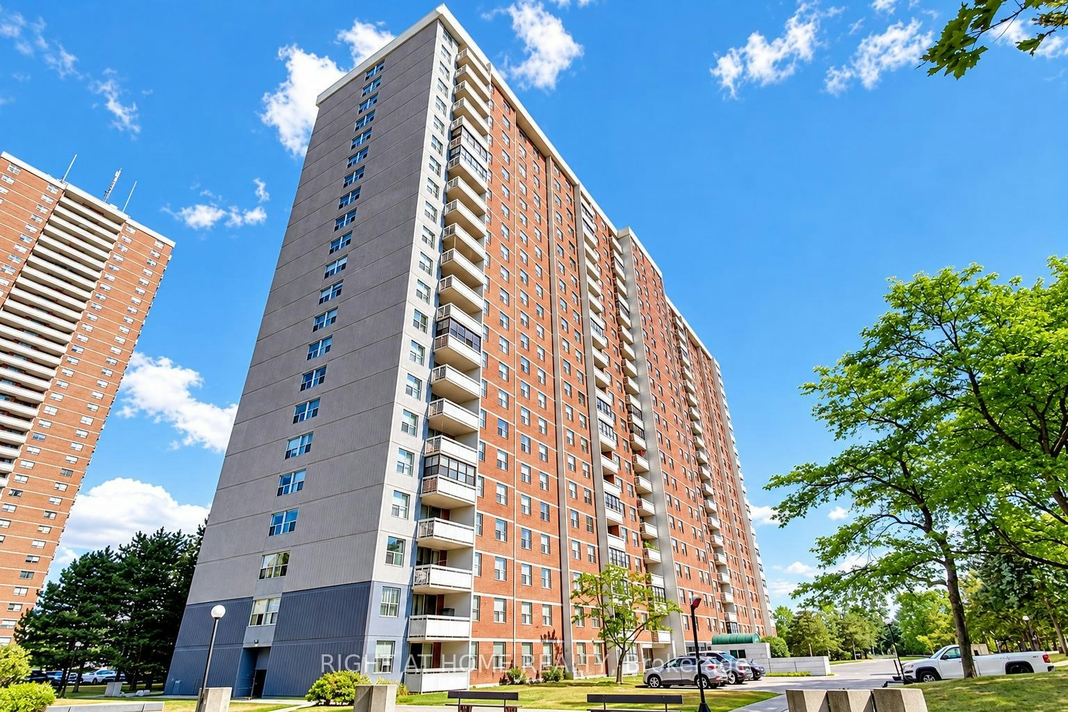 2212-205 Hilda Avenue, Toronto, ON, M2M 4B1