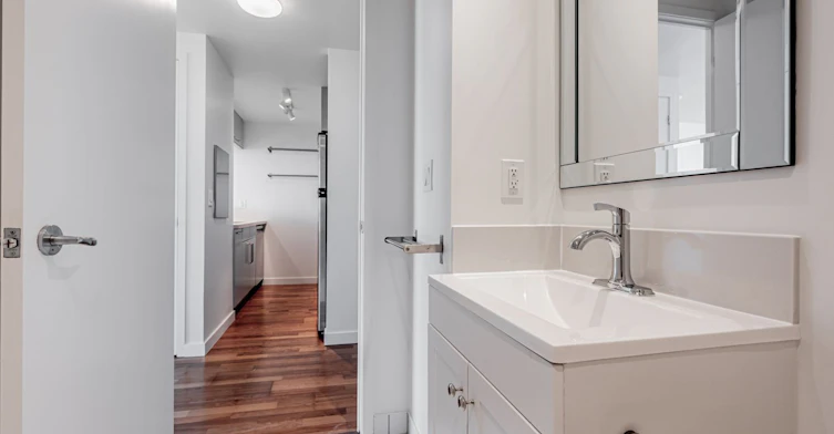 1803-285 Mutual Street, Toronto, ON, M4Y 3C5 - 8